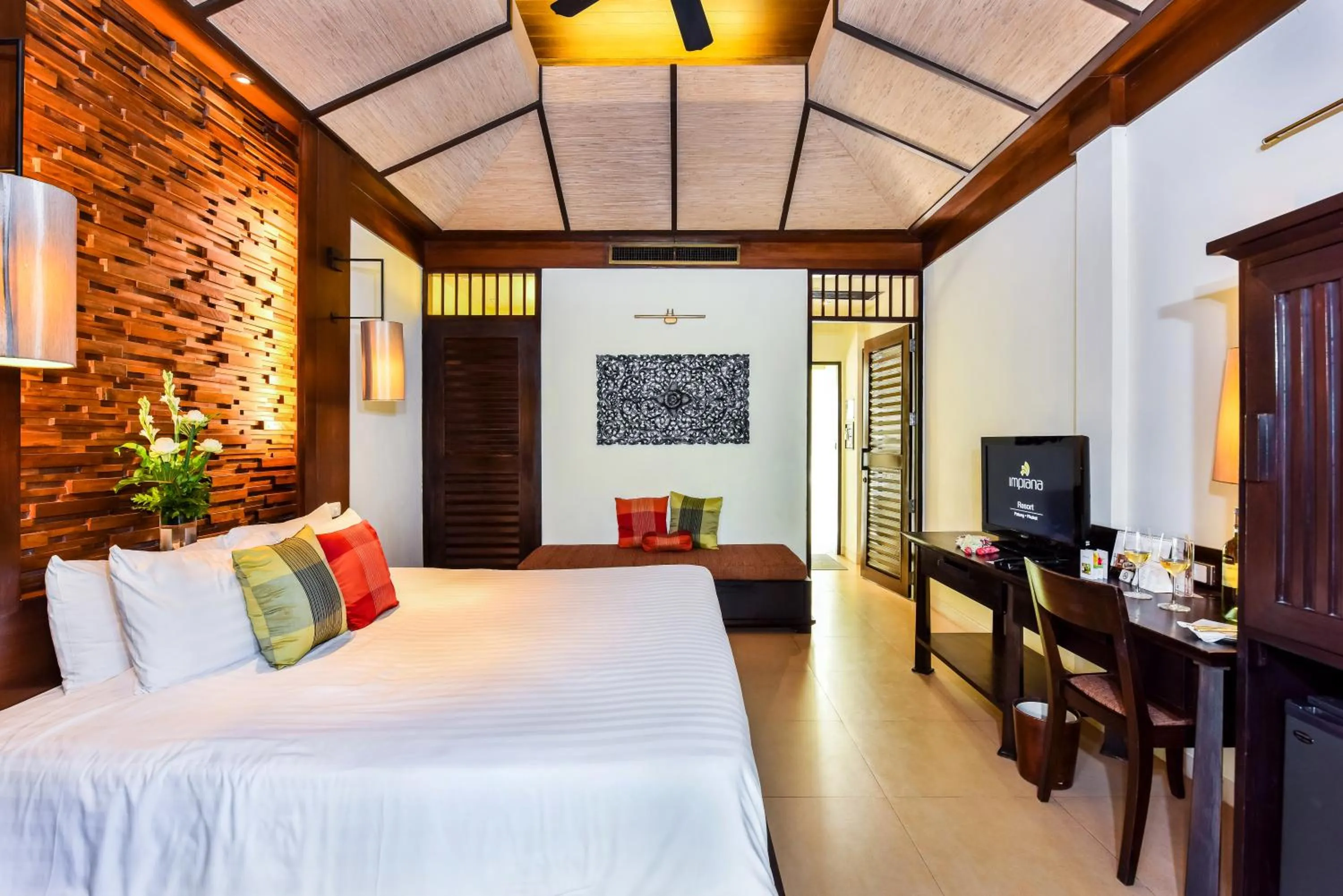 Bedroom, Bed in Impiana Beachfront Resort Patong, Phuket