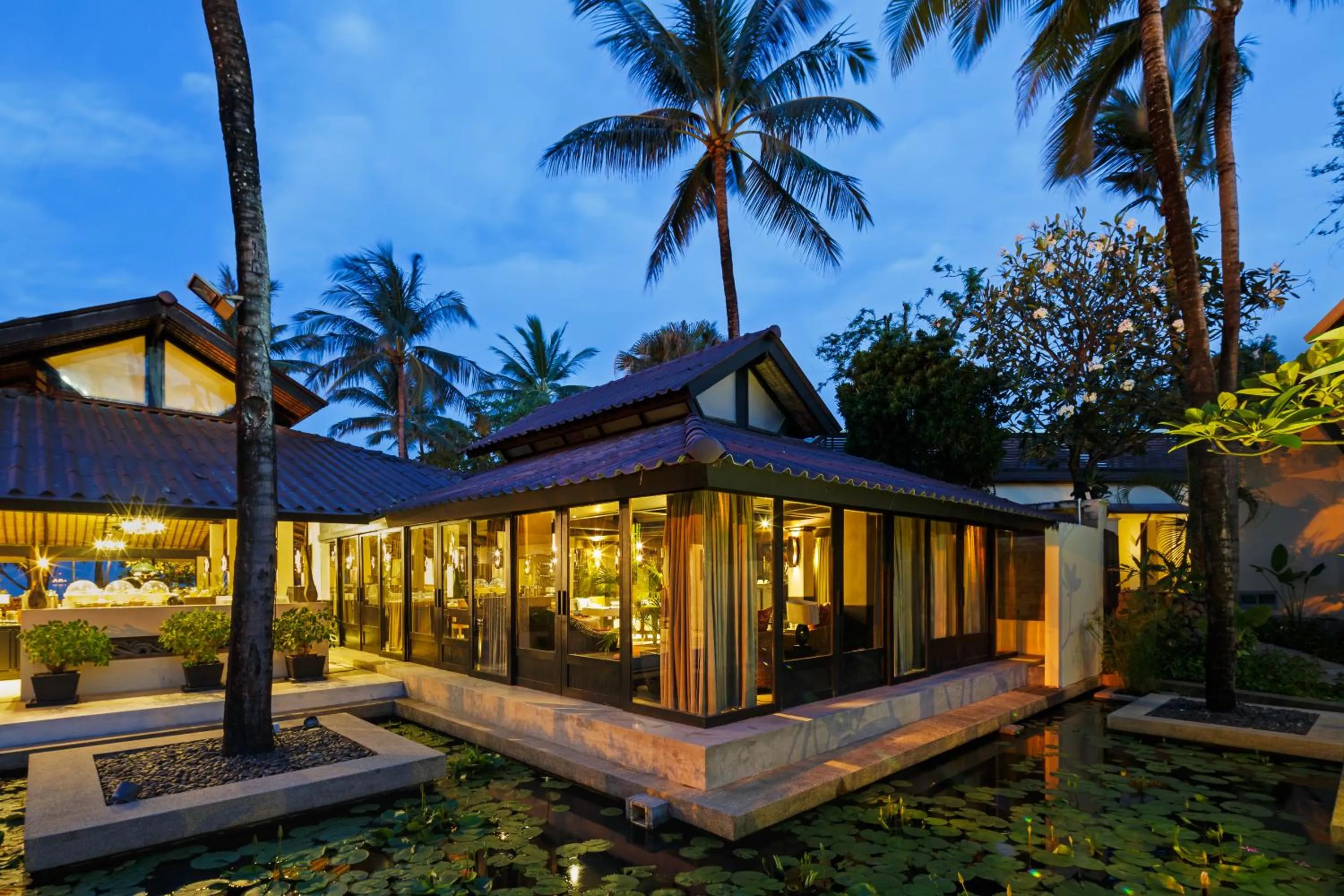 Business facilities in Impiana Beachfront Resort Patong, Phuket