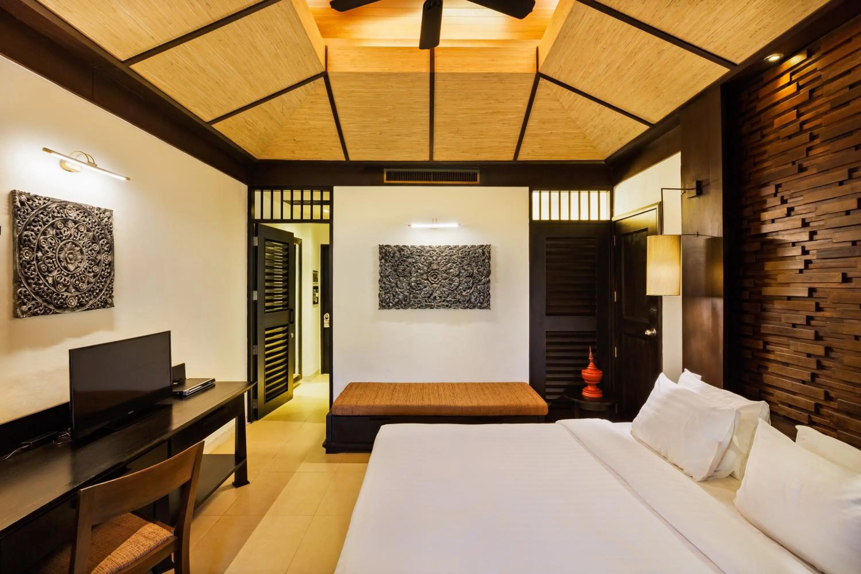 People, Bed in Impiana Beachfront Resort Patong, Phuket