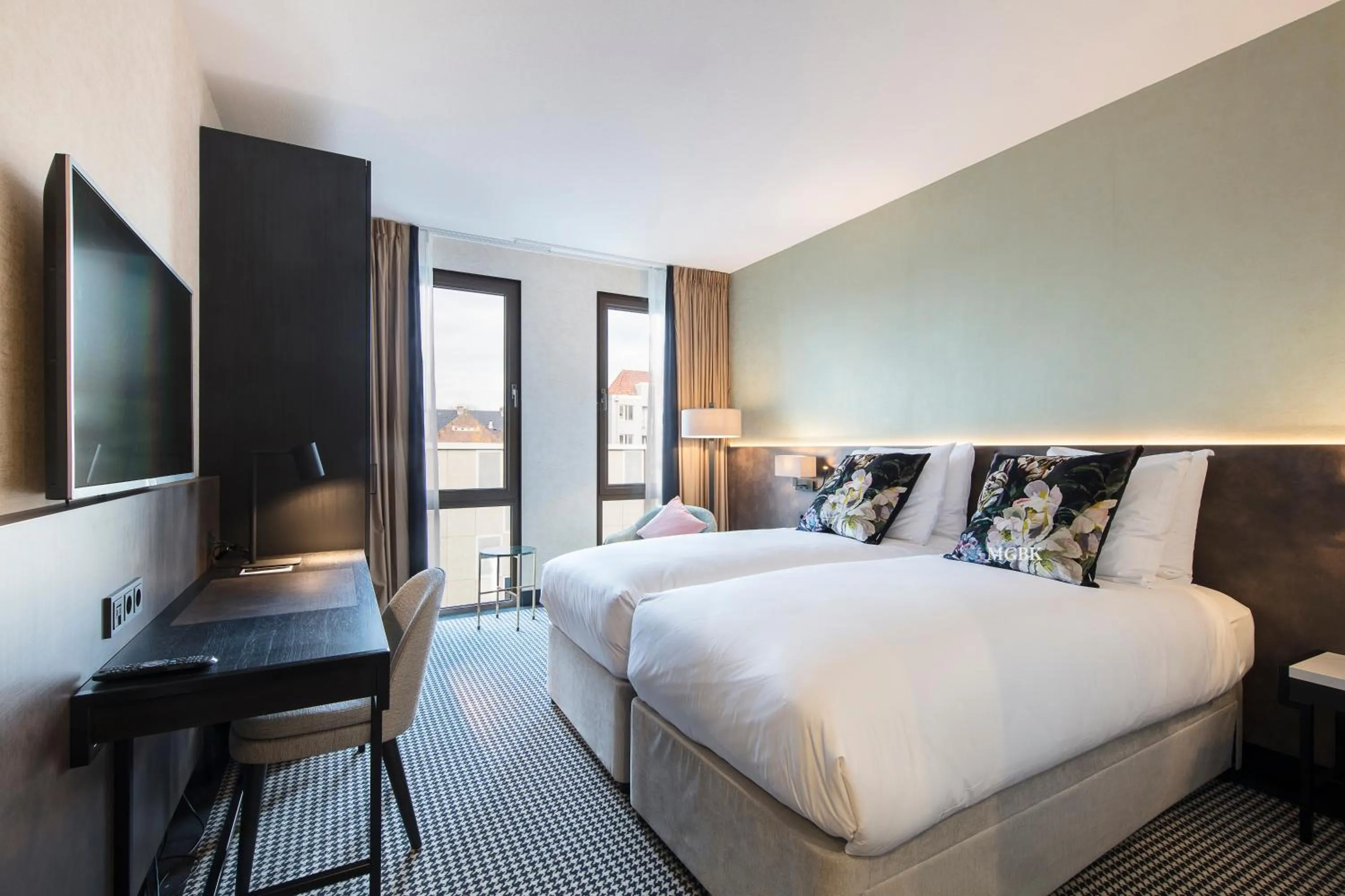 Photo of the whole room, Bed in Monet Garden Hotel Amsterdam