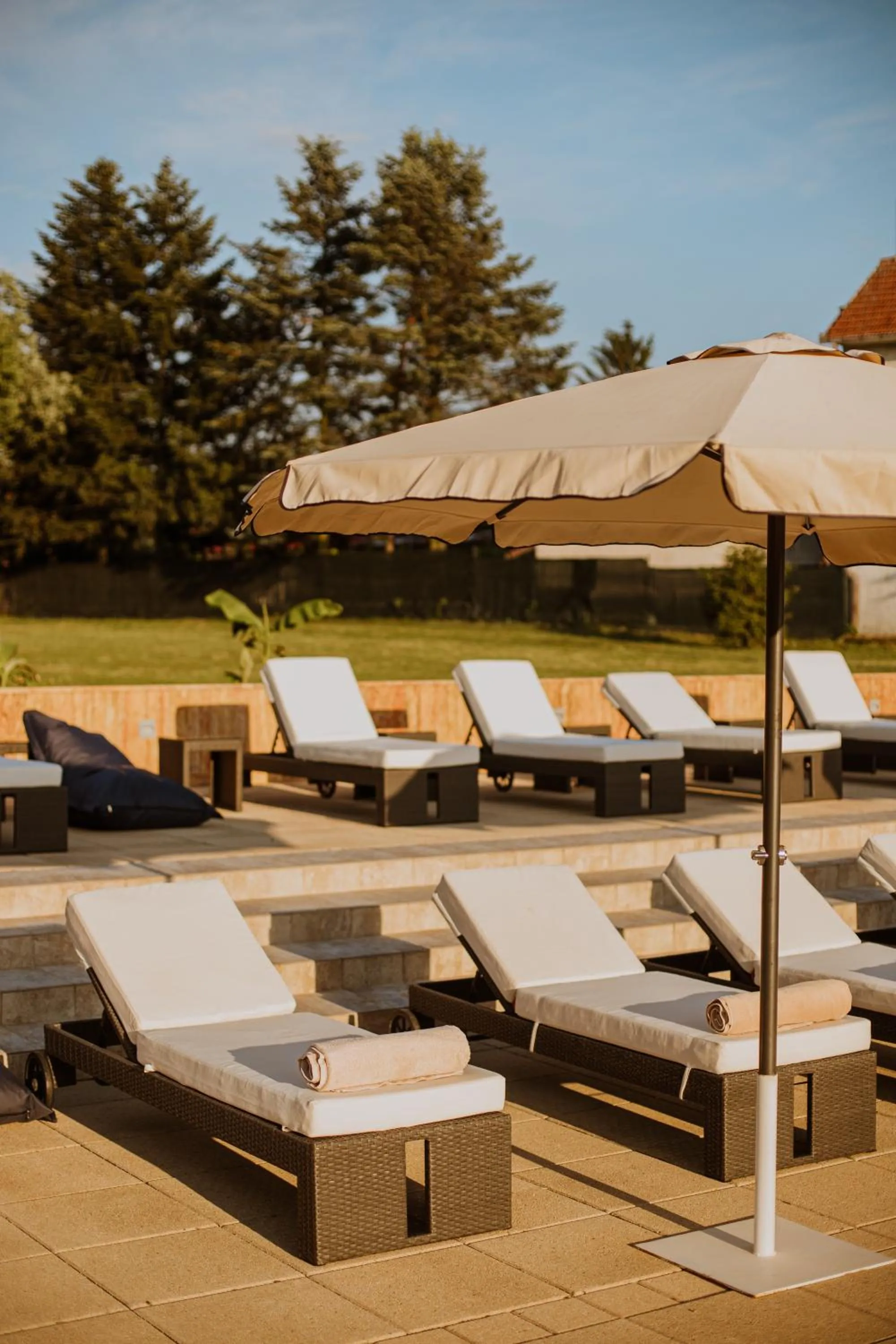 Swimming pool in Hotel 1000 Ruza