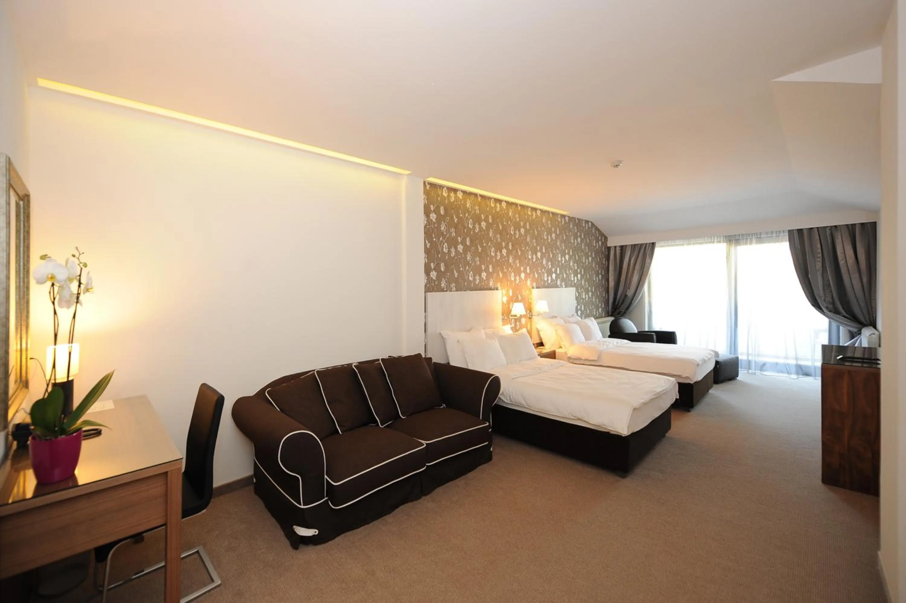 Bedroom, Bed in Hotel 1000 Ruza