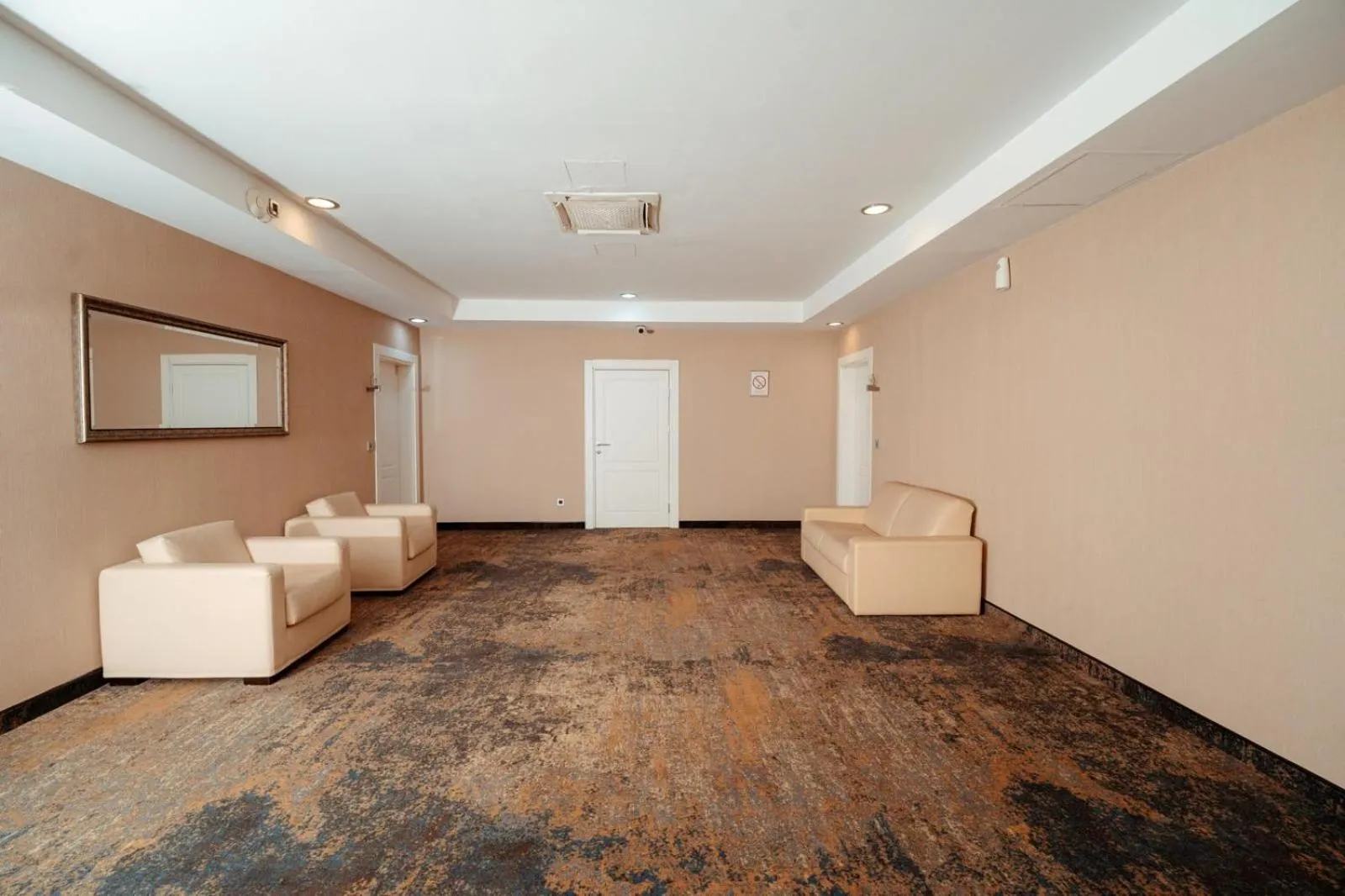 Seating area in Hotel 1000 Ruza