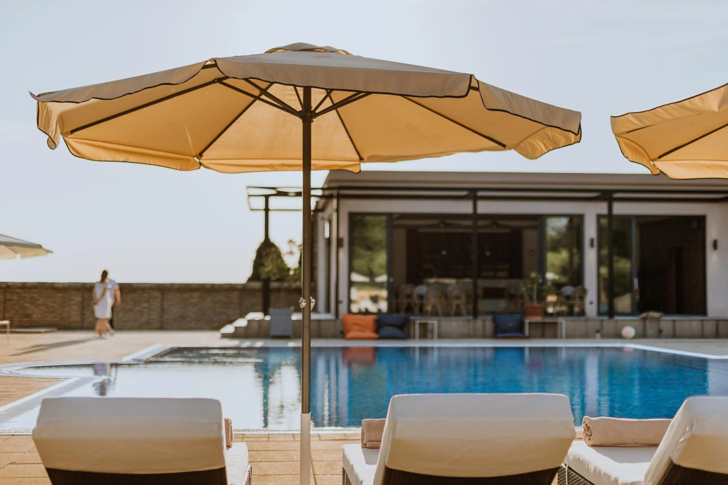 Swimming pool in Hotel 1000 Ruza