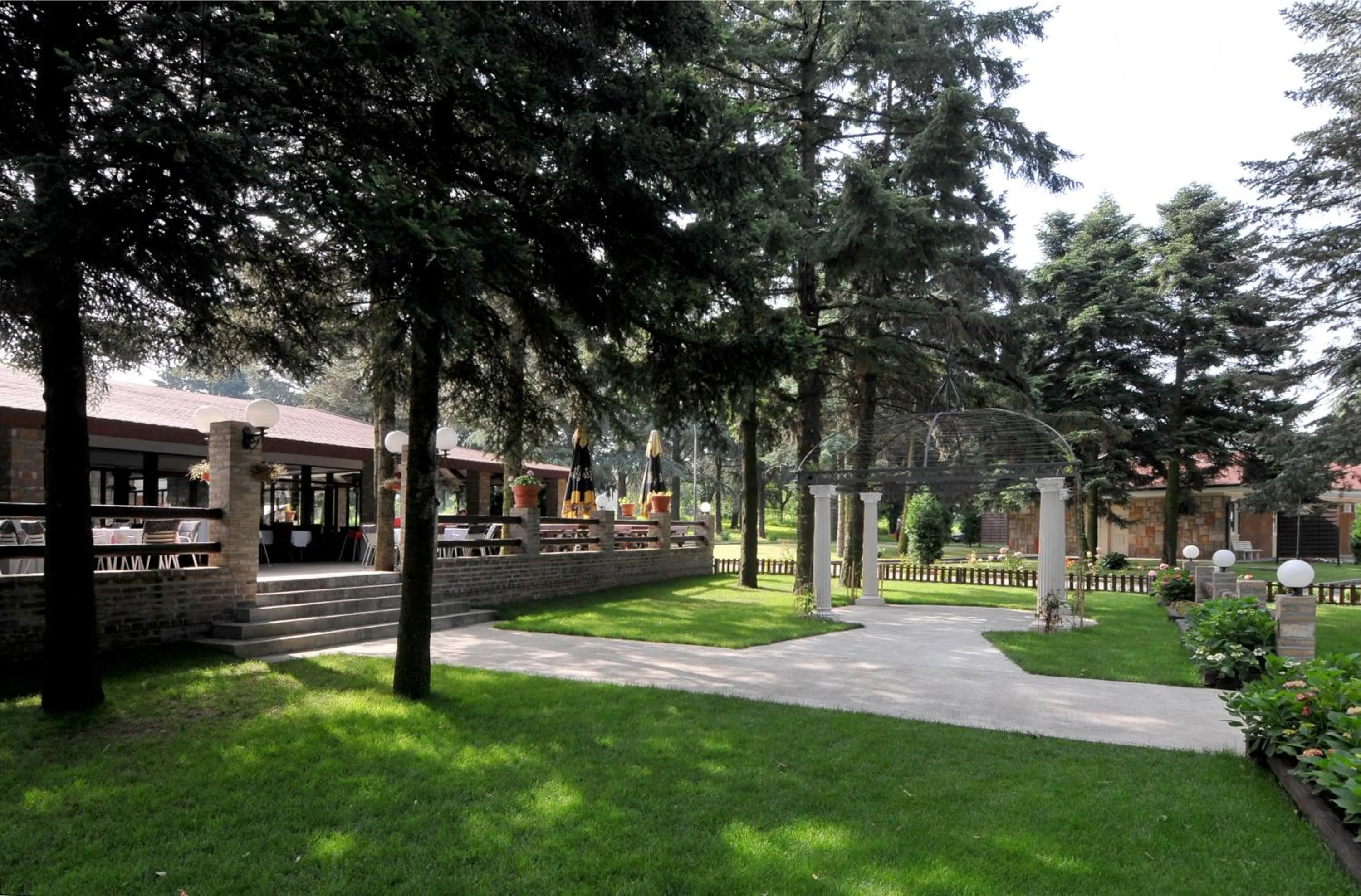 Garden in Hotel 1000 Ruza