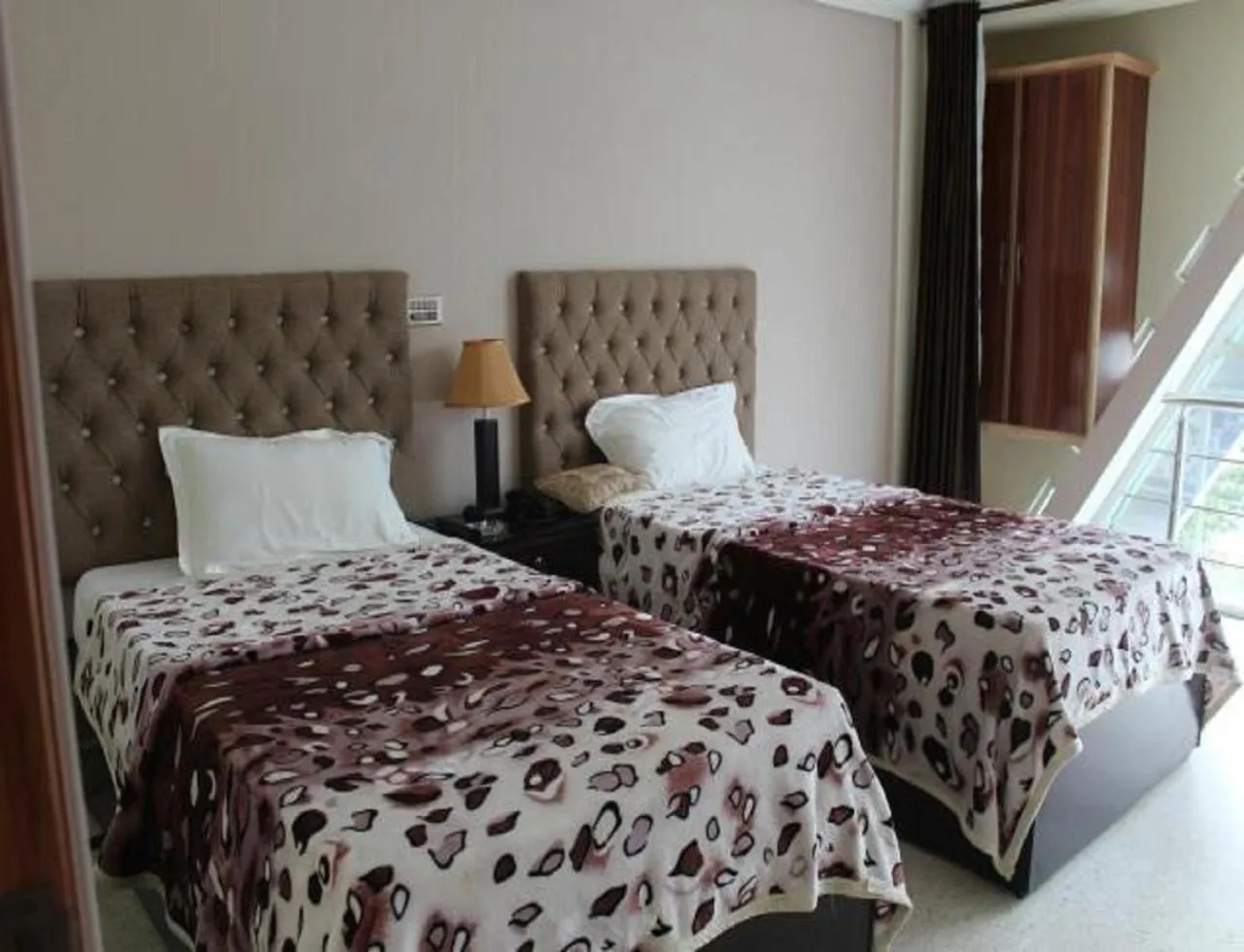 Bed in Muzaffarabad View Motel