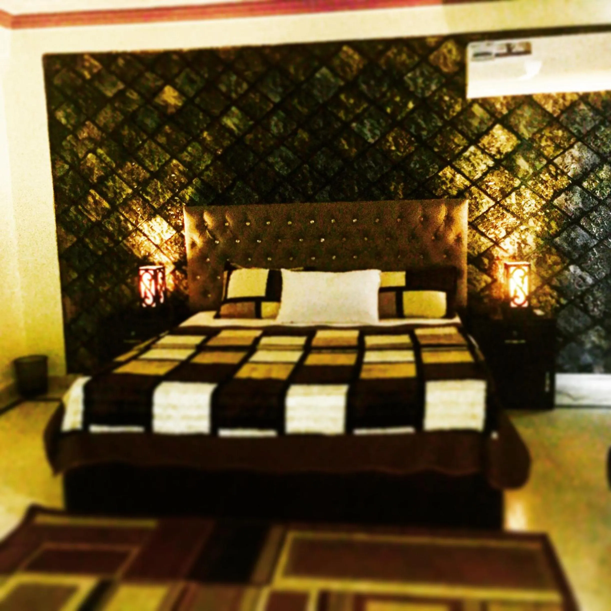 Bed in Muzaffarabad View Motel