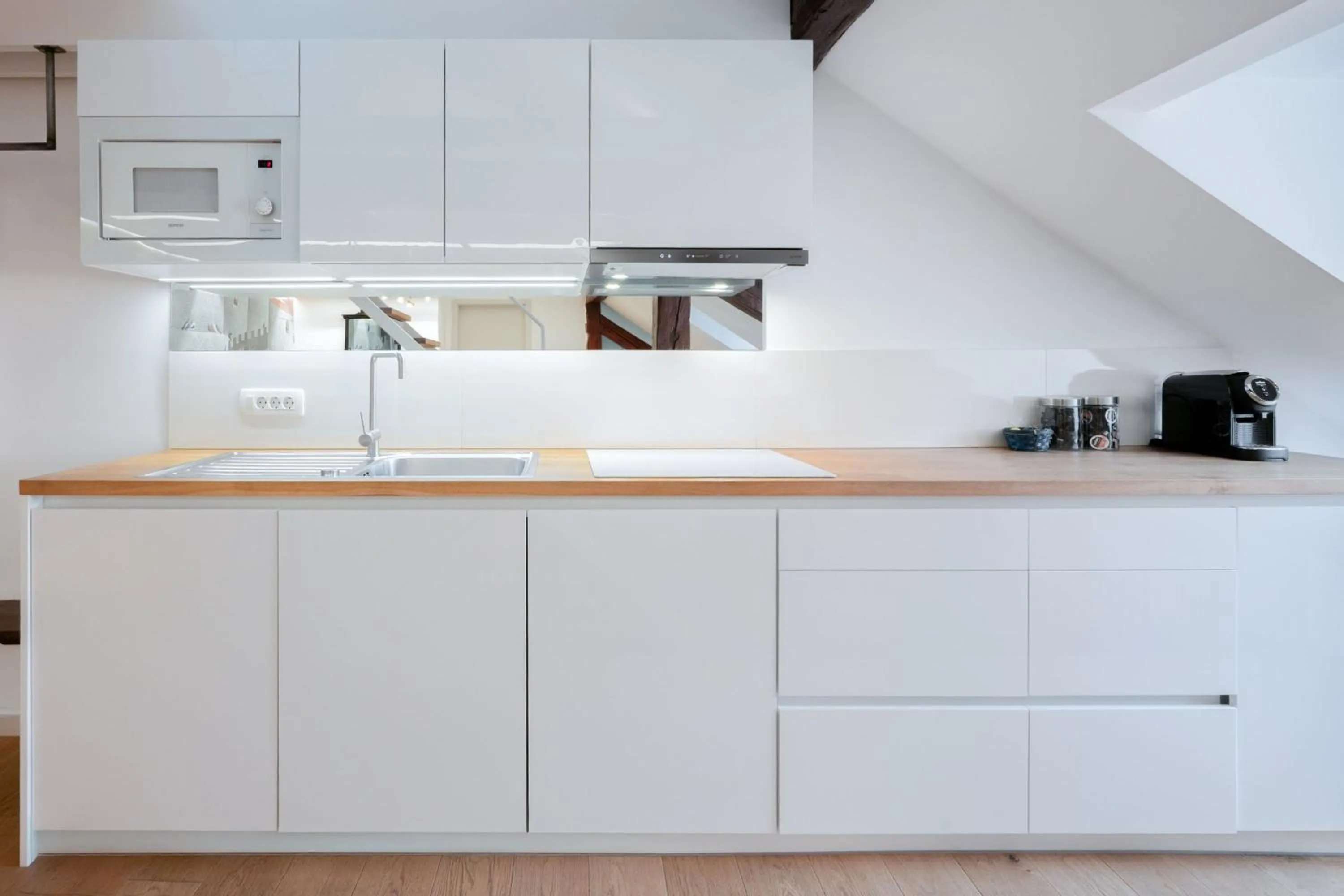 kitchen in Tromostovje apartments