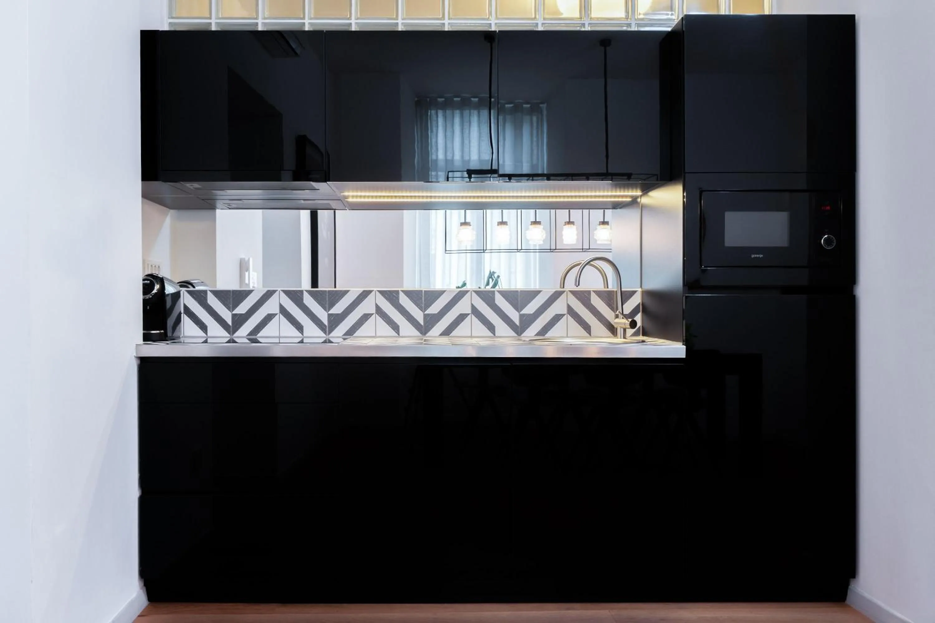 kitchen in Tromostovje apartments