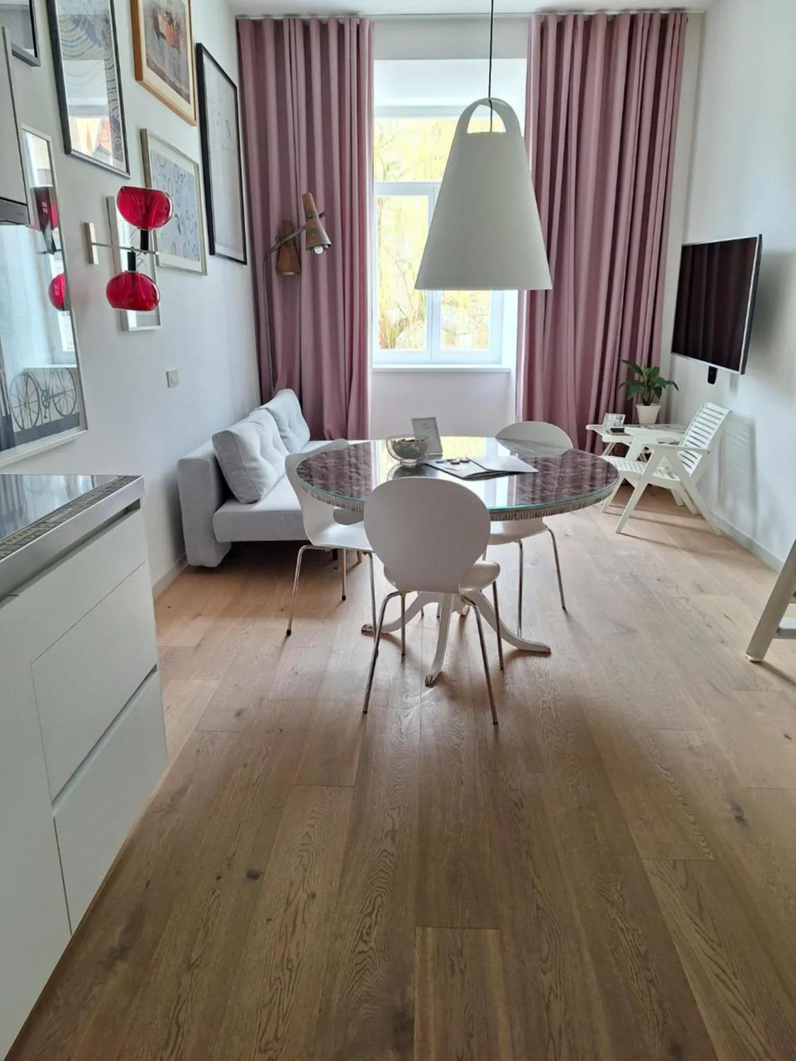 Living room in Tromostovje apartments