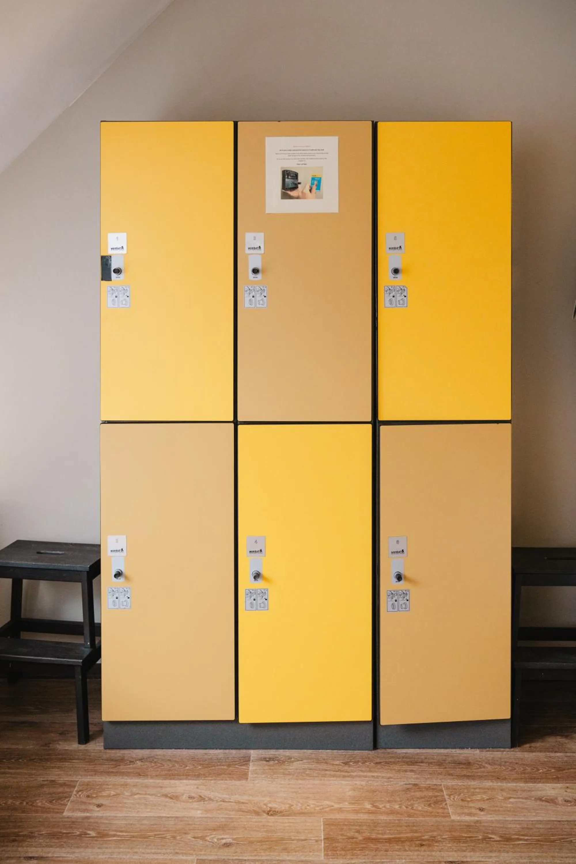 locker in Wombat's City Hostel Vienna Naschmarkt