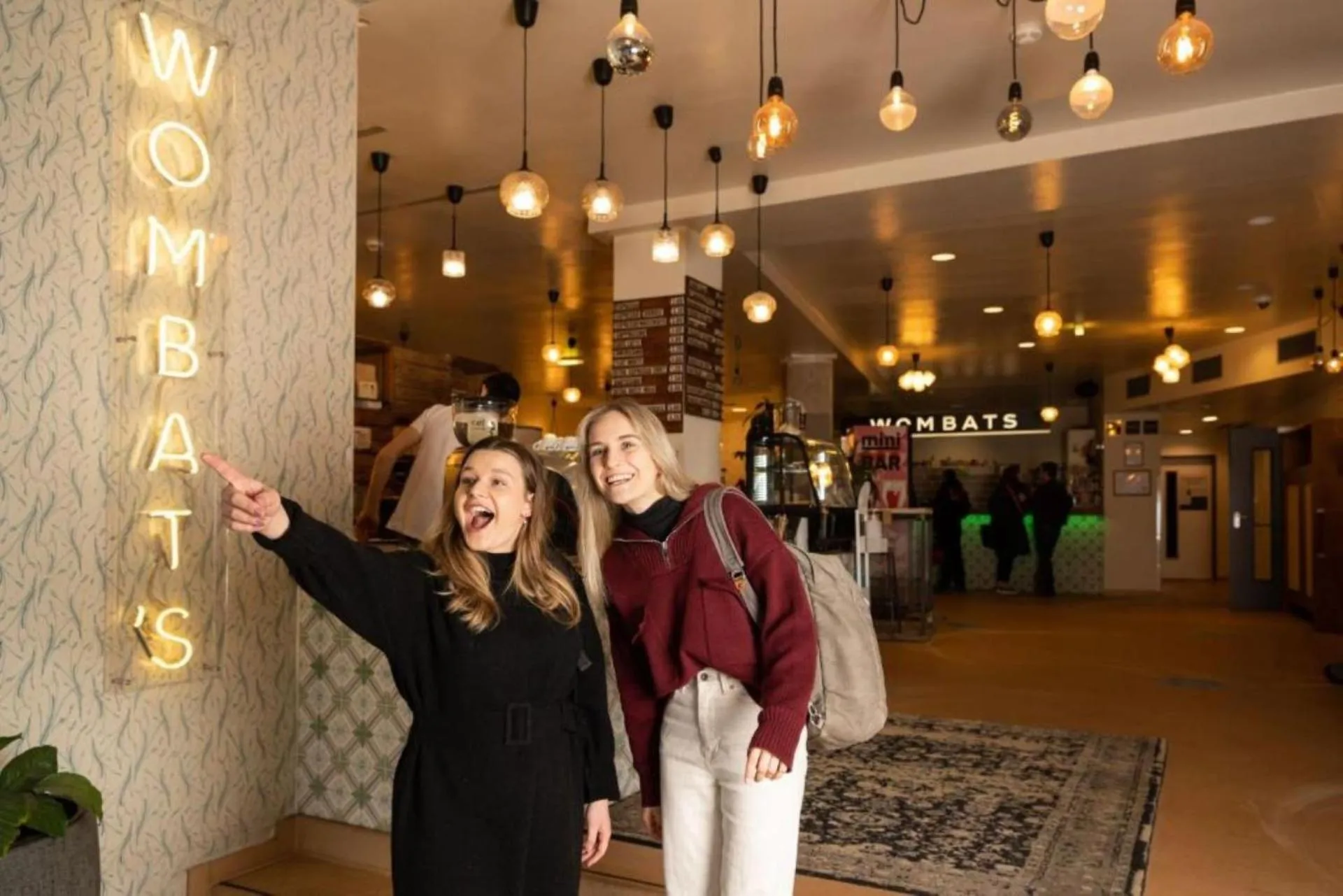 People in Wombat's City Hostel Vienna Naschmarkt