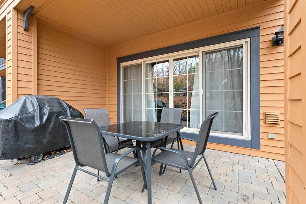 Balcony/Terrace in Le Manoir 106-7 by Escapades Tremblant