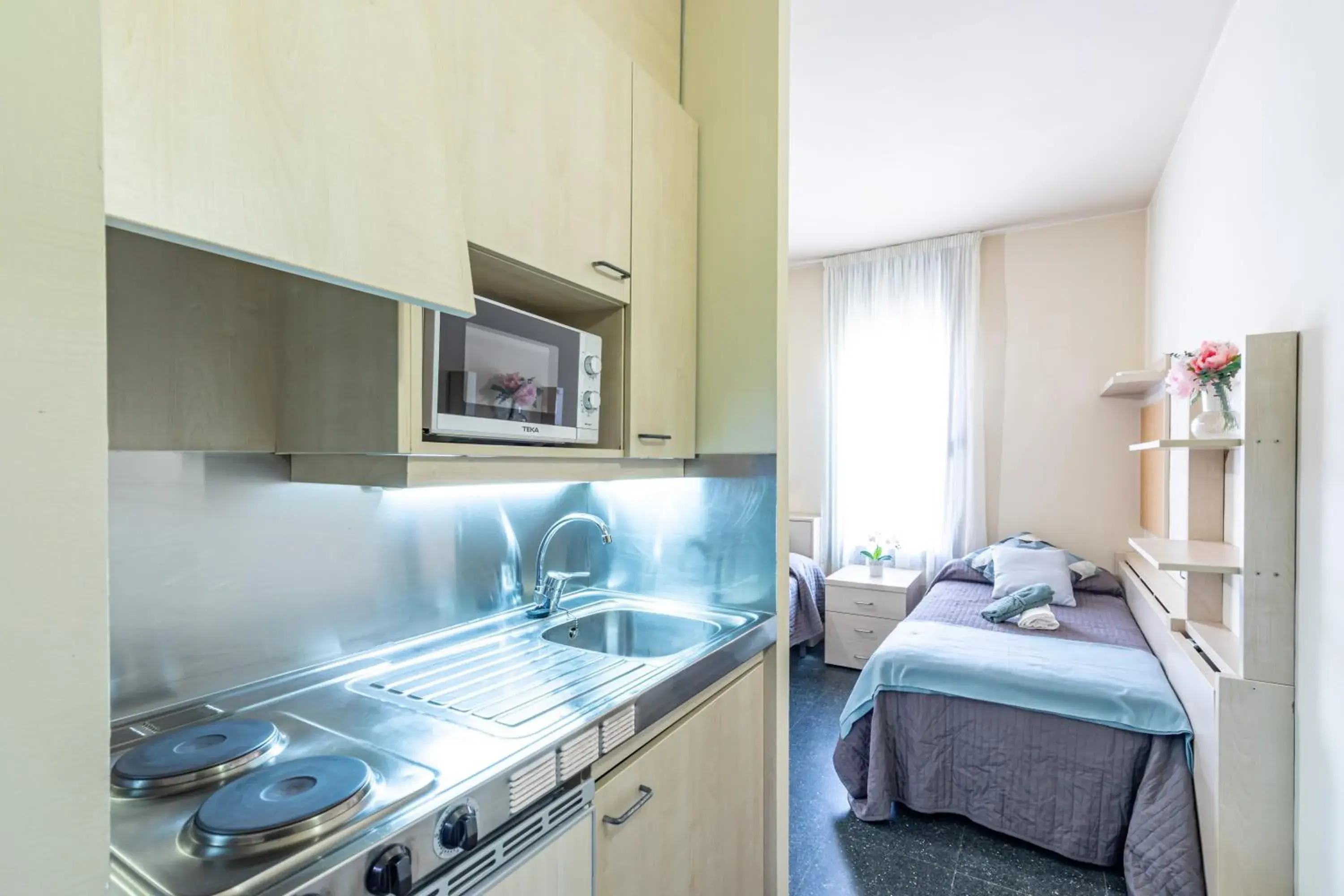 Basic Twin Room in Residencia Universitaria Resa Giner de Los Ríos Basic Twin Room in Residencia Universitaria Resa Giner de Los Ríos