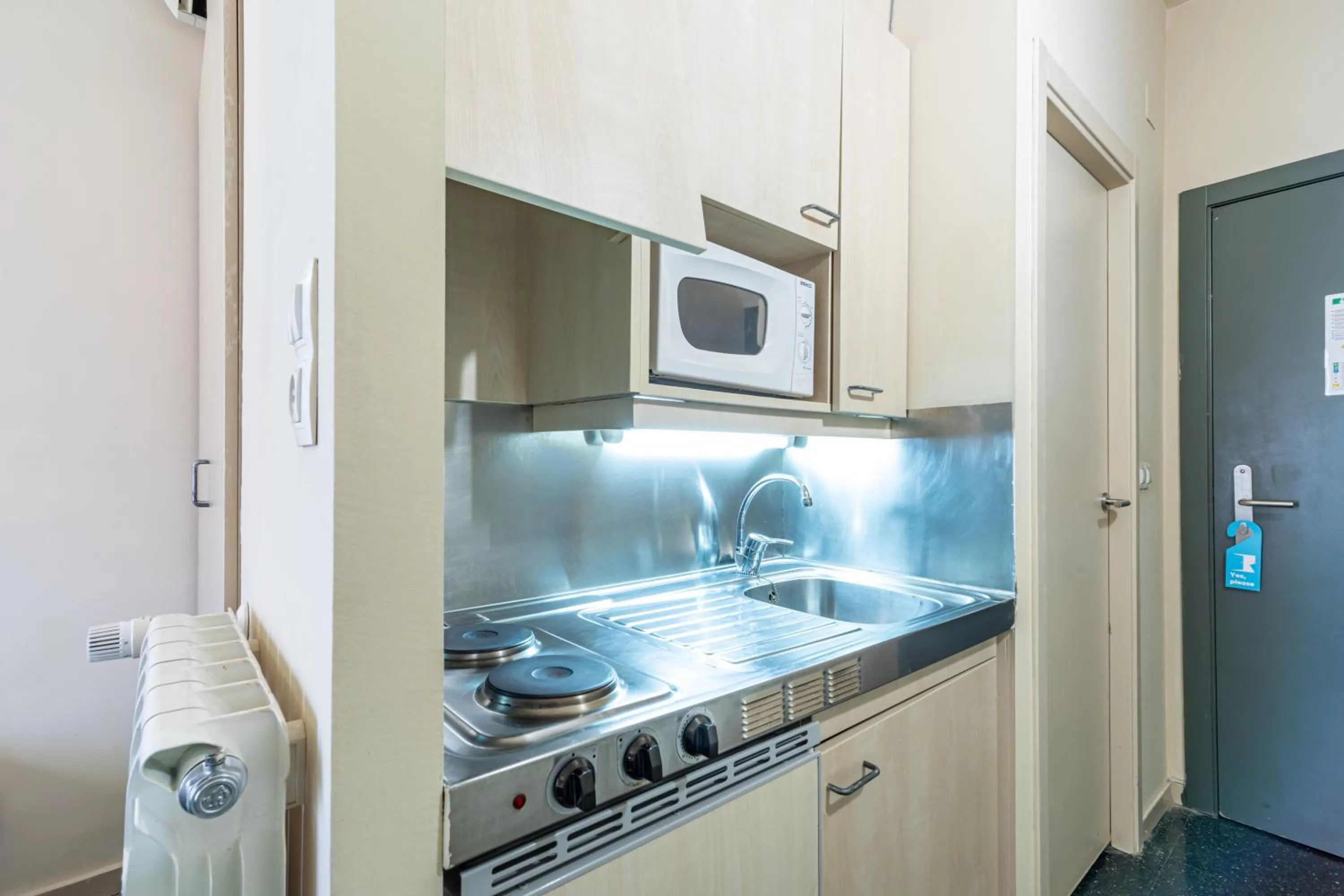 Kitchen or kitchenette in Residencia Universitaria Resa Giner de Los Ríos