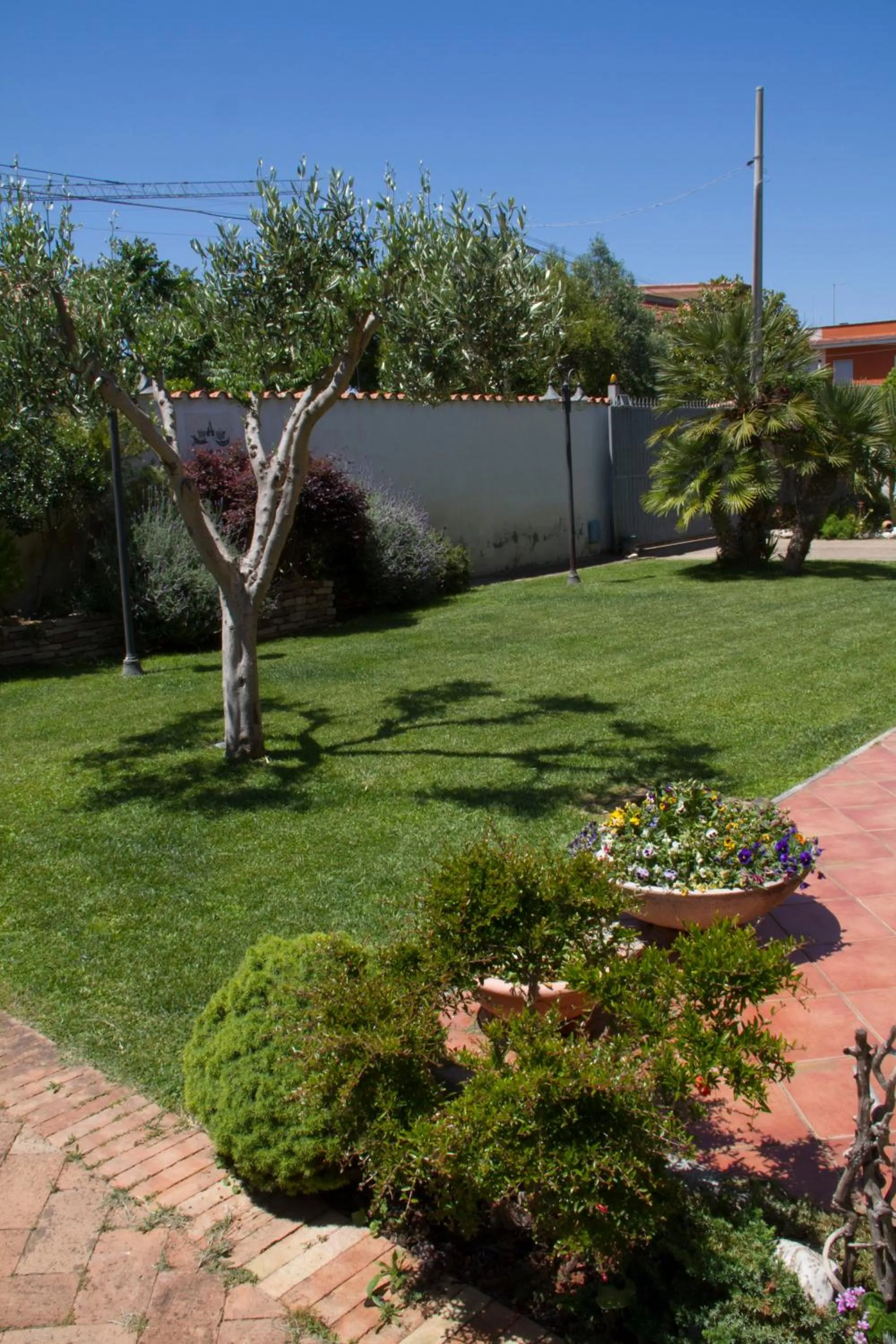 Garden view in Paoline's suite in villa