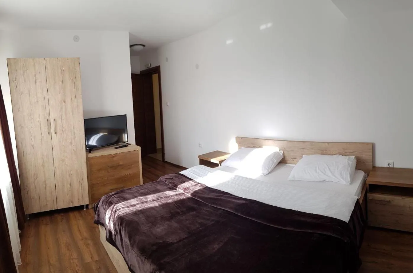 Bed in Motel & Restaurant Dar