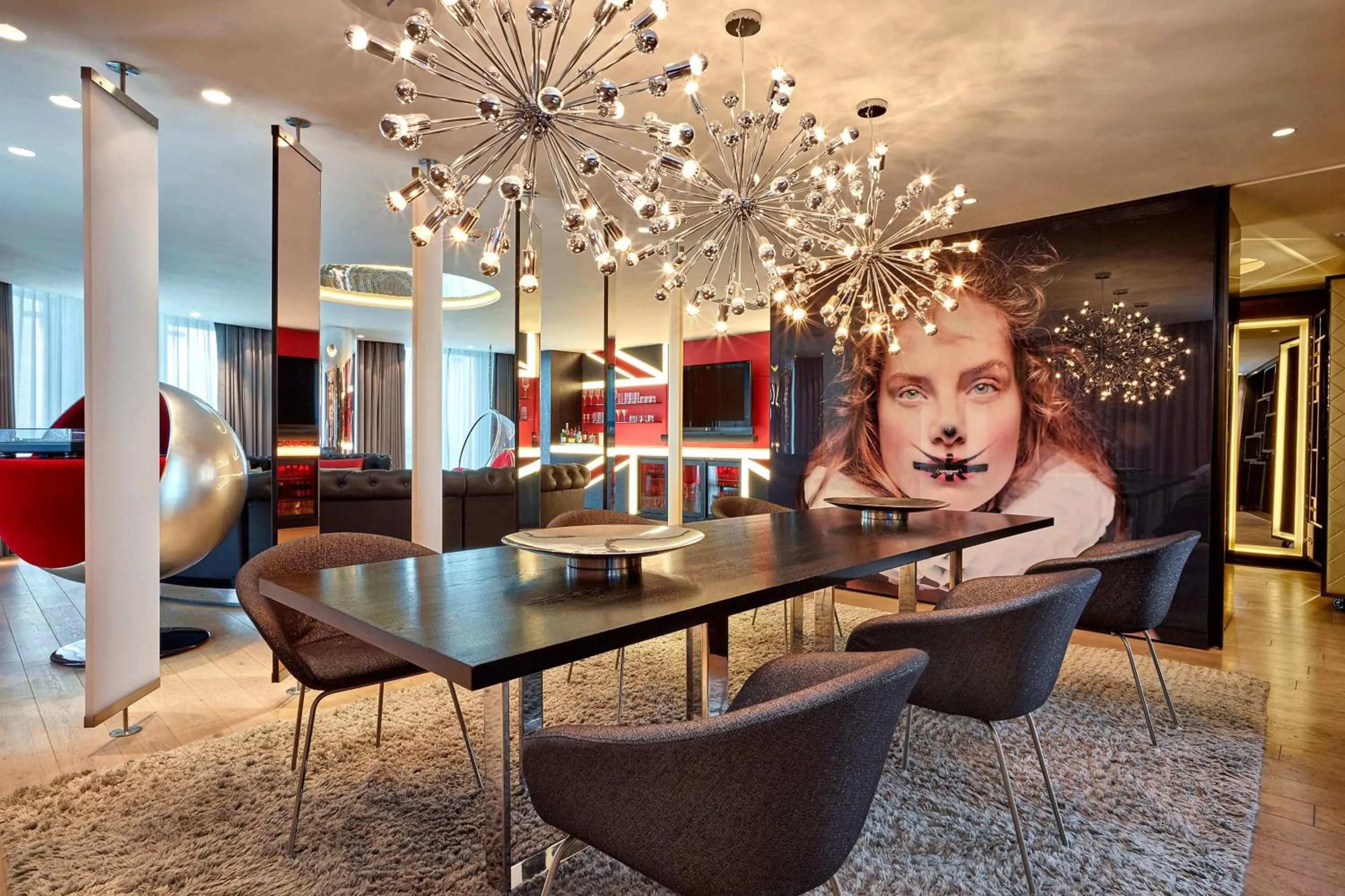 Photo of the whole room in W London