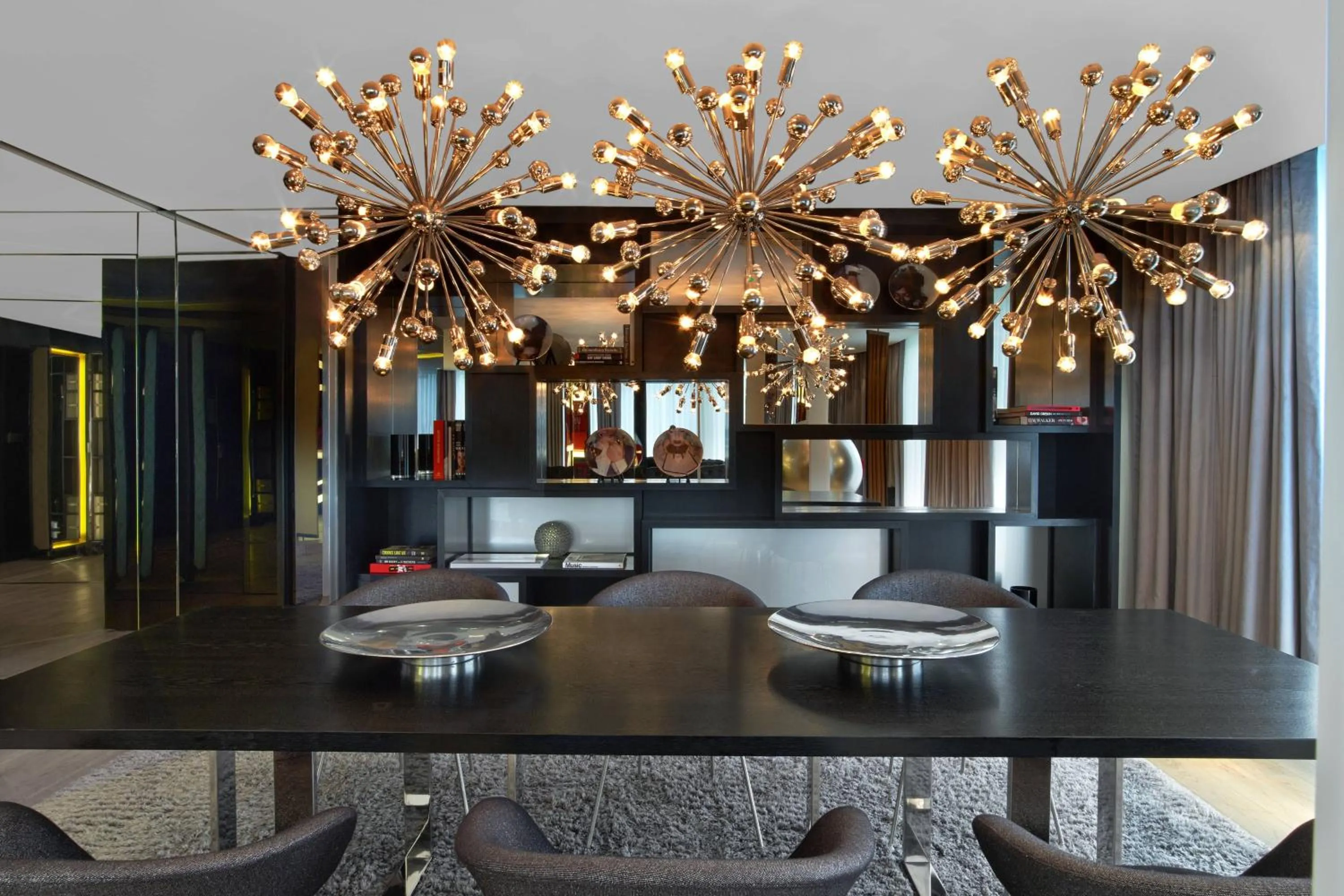 Photo of the whole room in W London