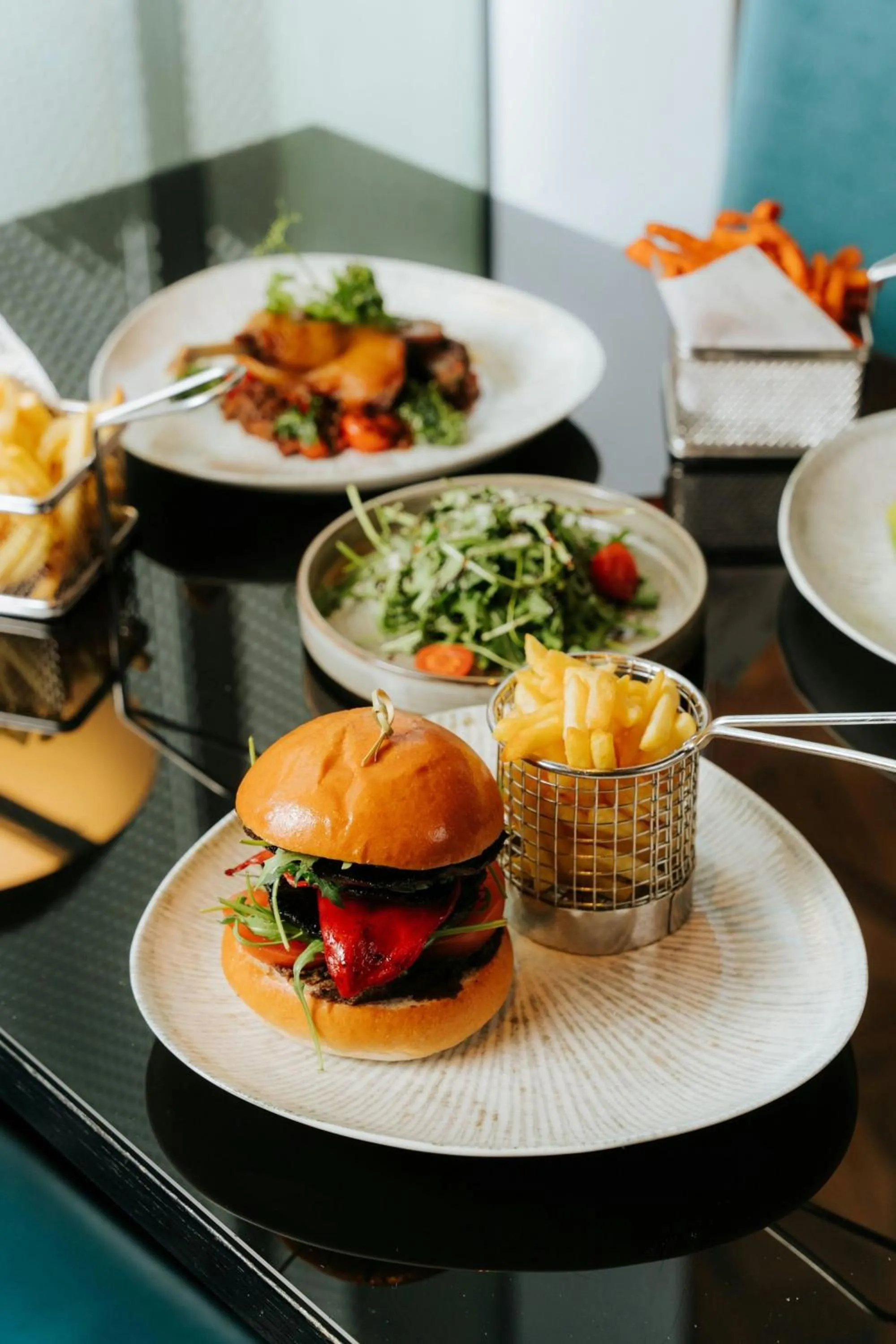 Restaurant/places to eat in W London