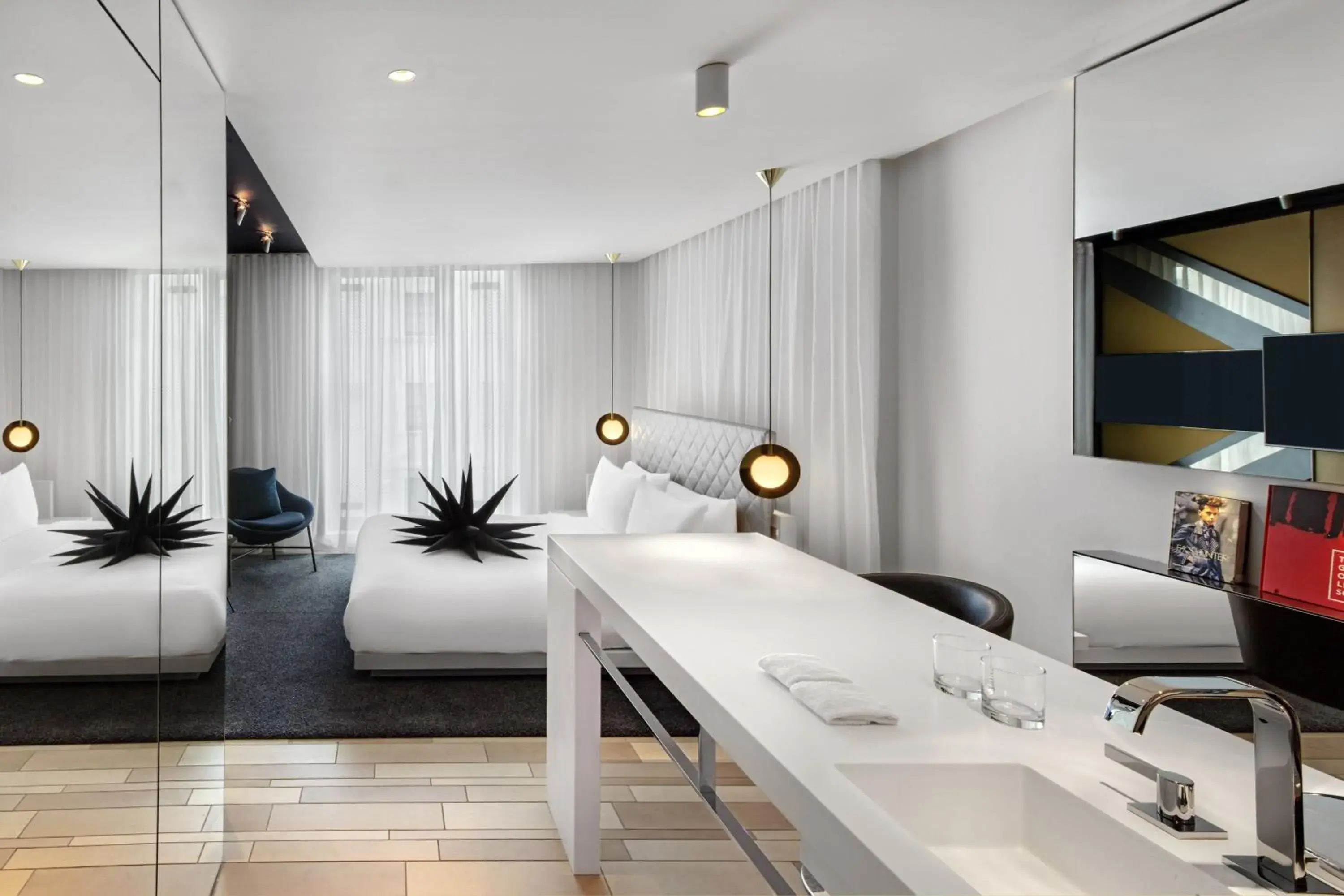 Spectacular Room, Guest room, 1 King, City view in W London Spectacular Room, Guest room, 1 King, City view in W London