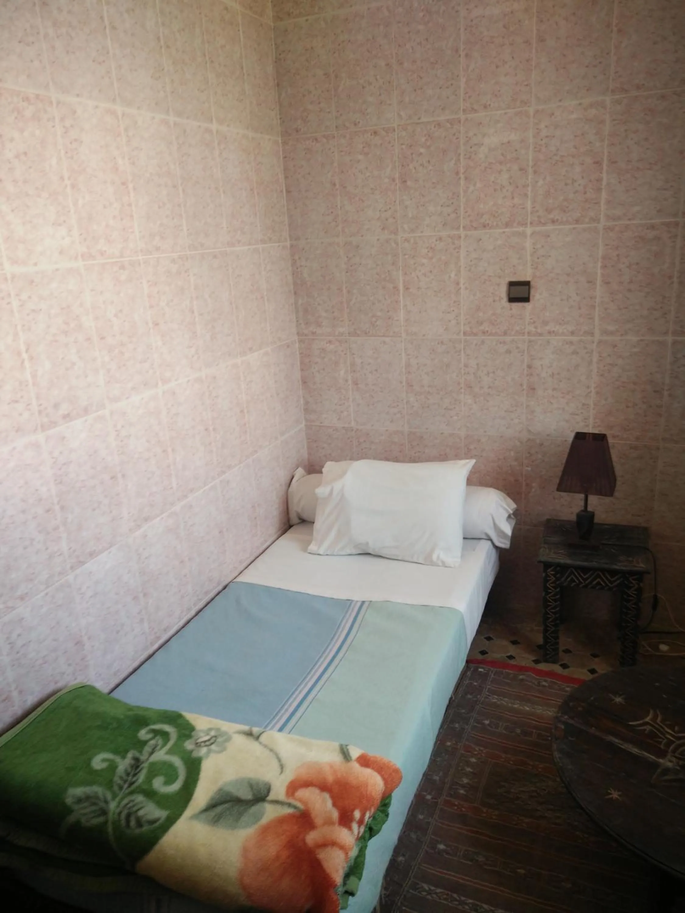 Bed in Hotel Coeur de Mogador