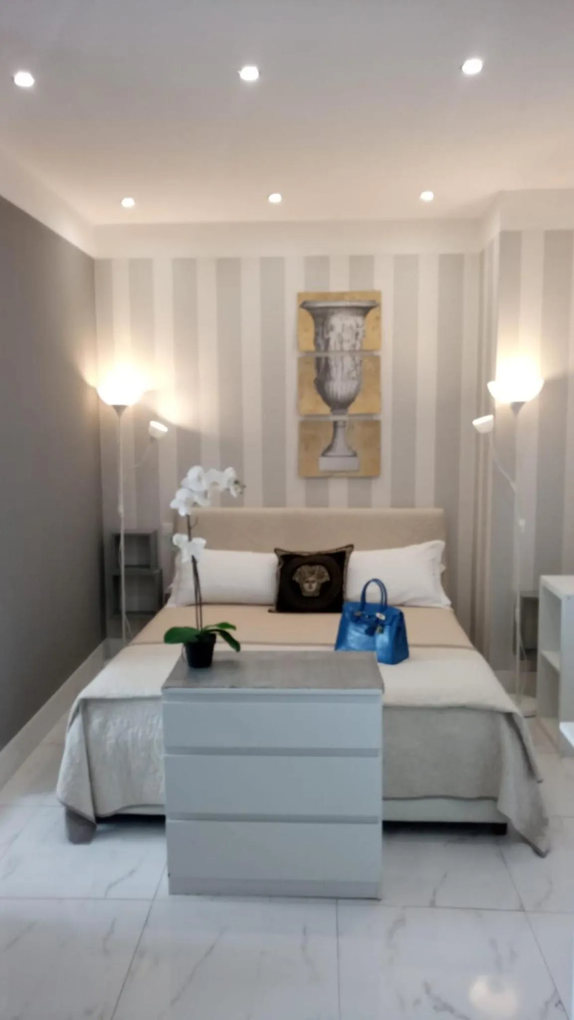 Photo of the whole room, Bed in B&B Pescara Centro Luxury Suite