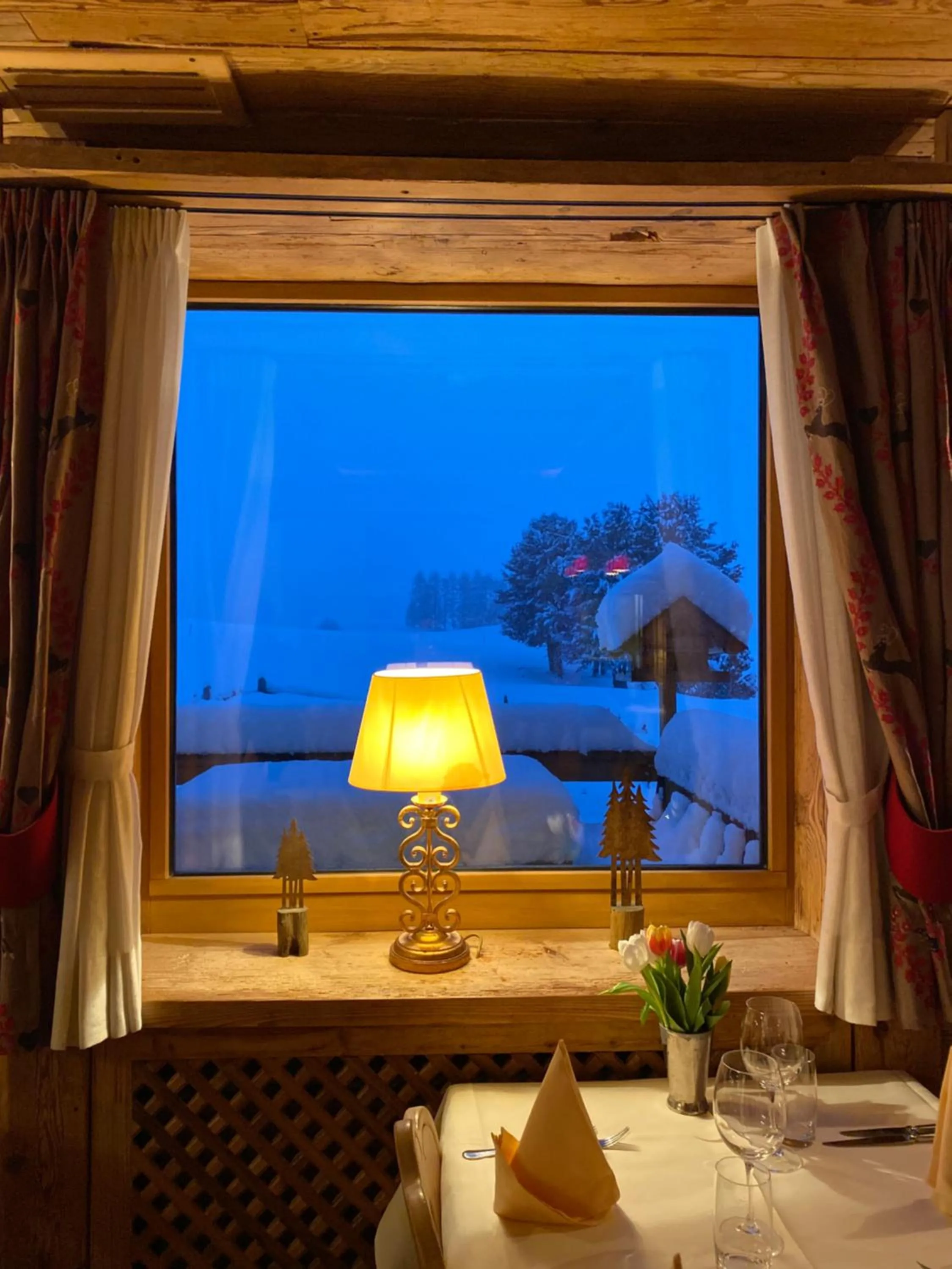 Restaurant/places to eat in Hotel Bellavista