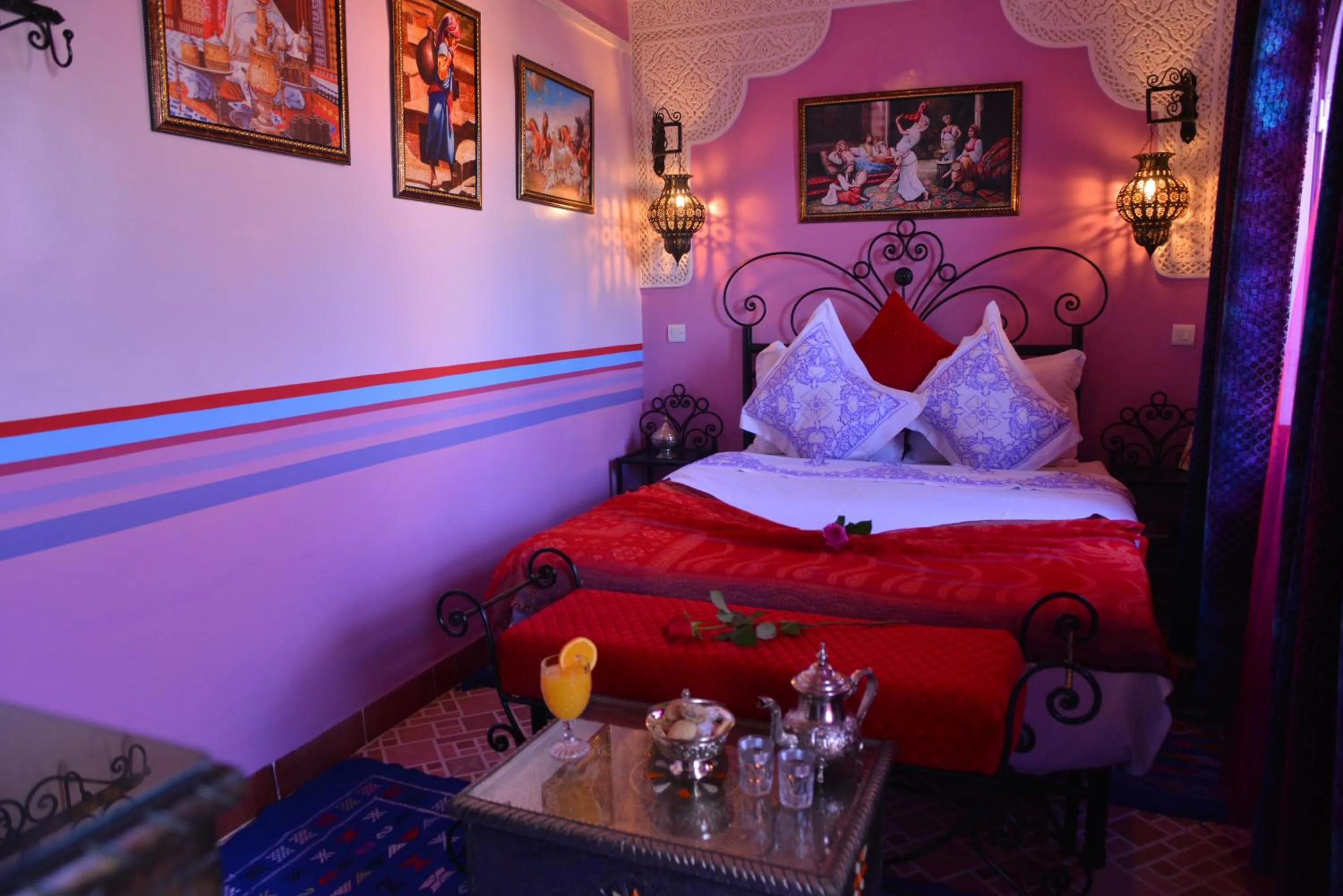 Bed in Riad bleu du Sud