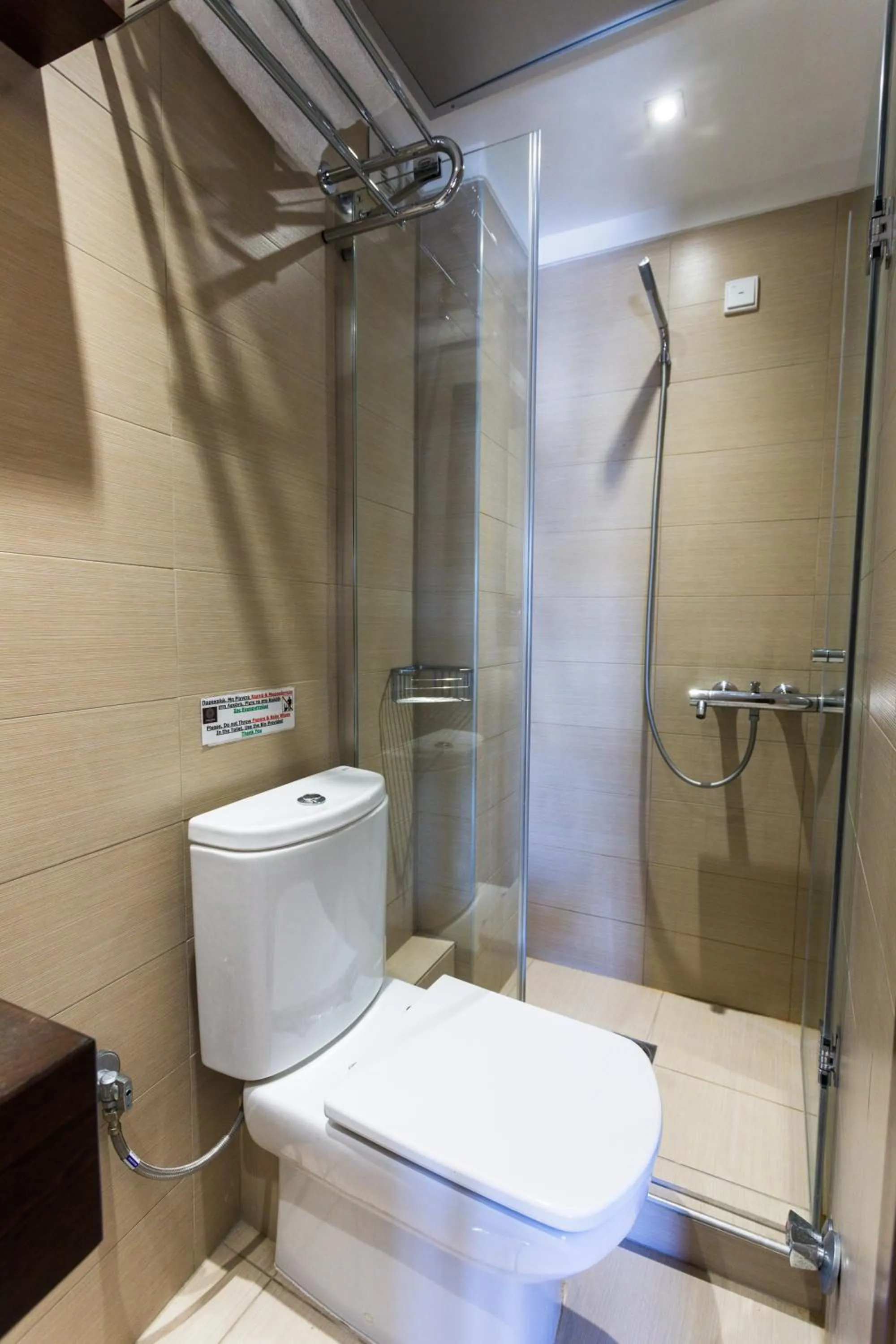 Shower in Helianthus Guesthouse