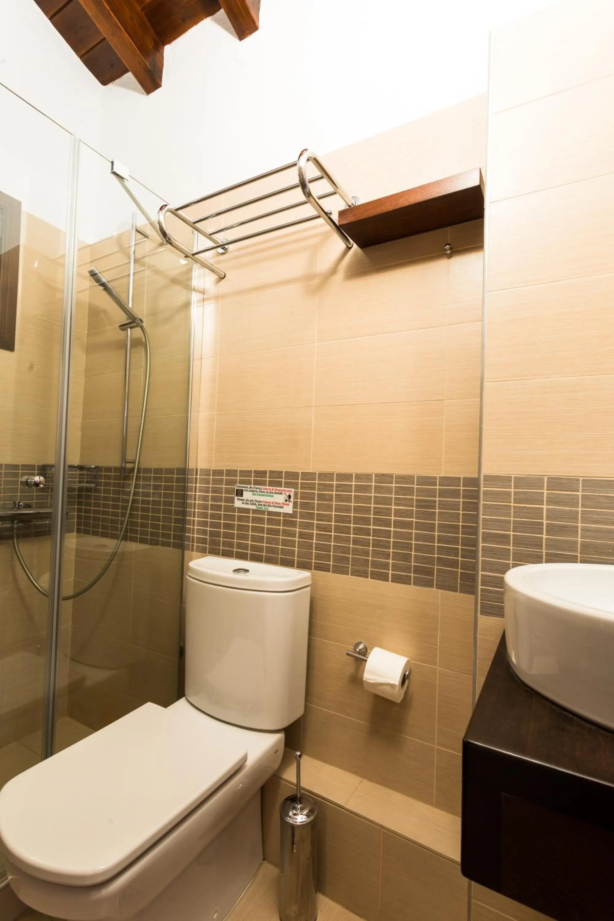 Shower in Helianthus Guesthouse
