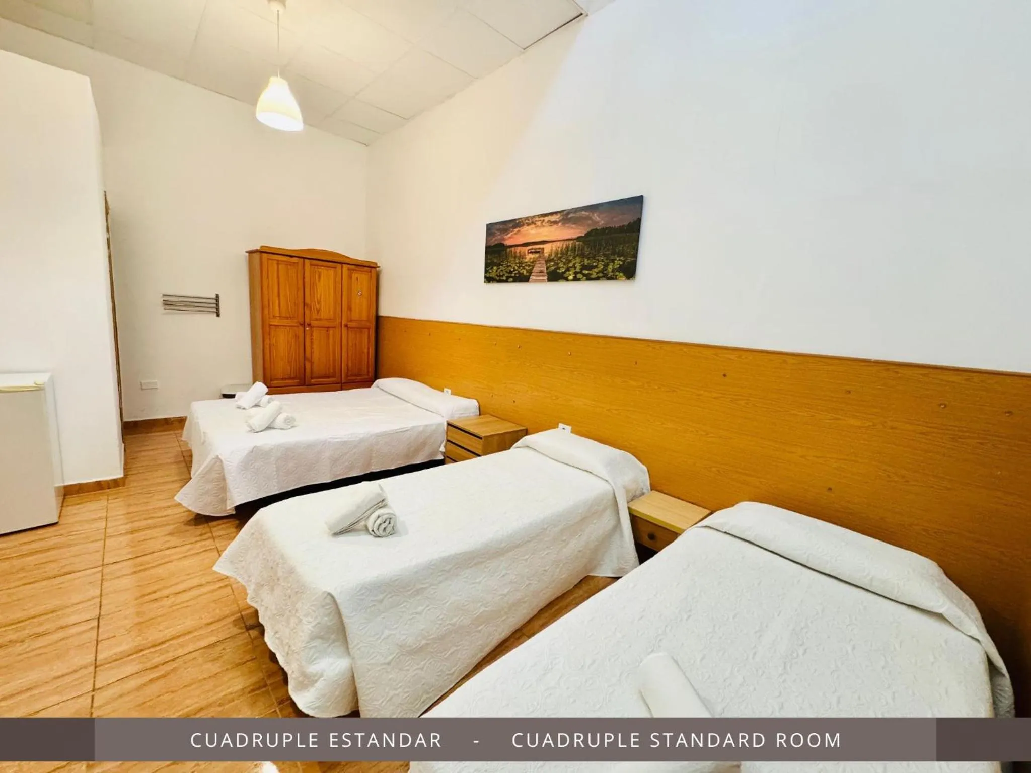 Guests, Bed in Hotel Kasa