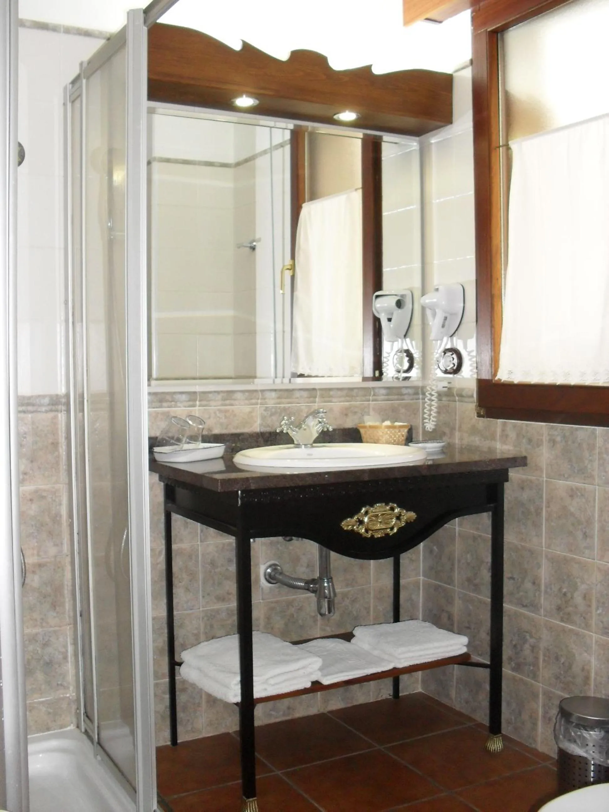 Shower in Posada Carpe Diem