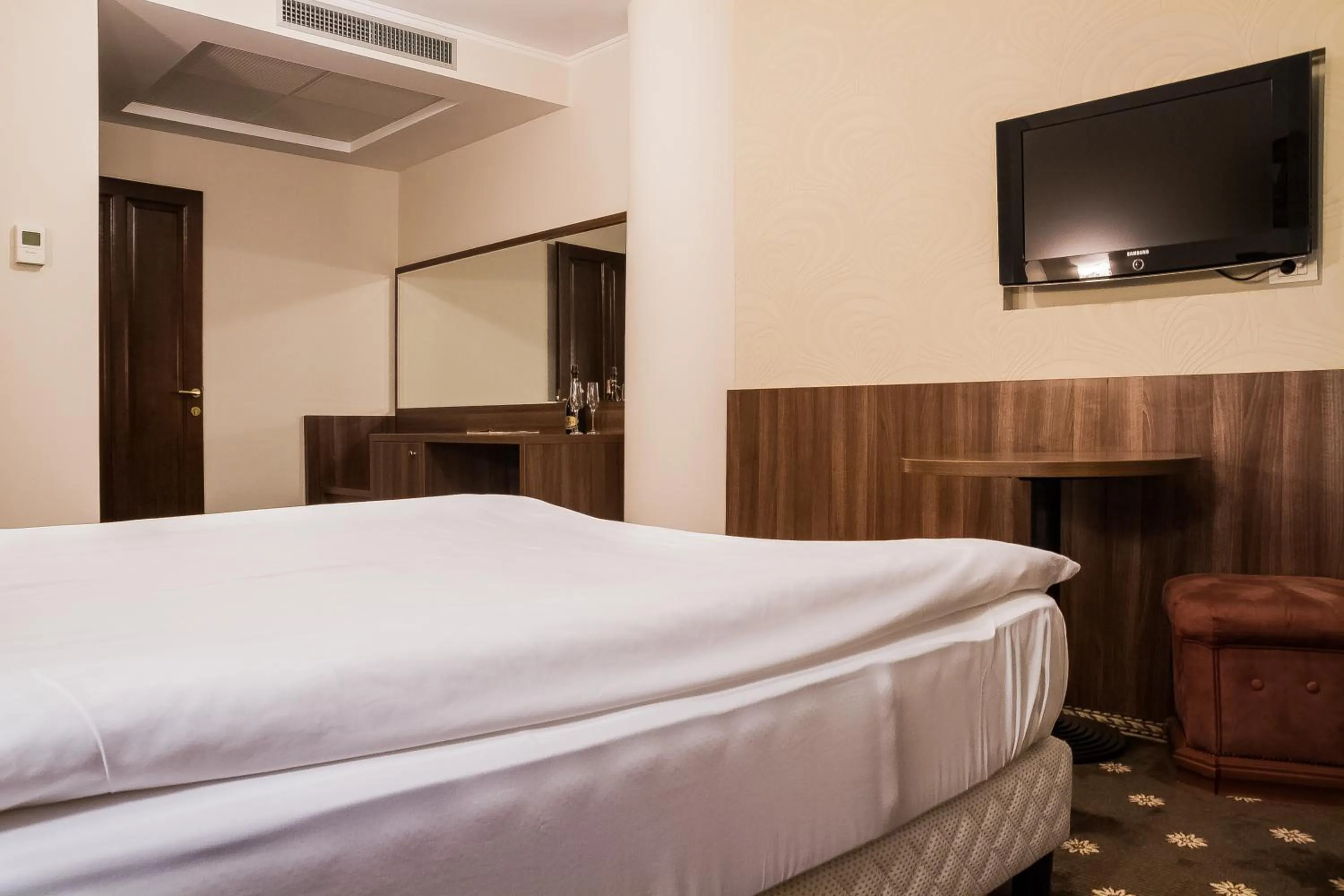 Decorative detail, Bed in Hotel Hermes