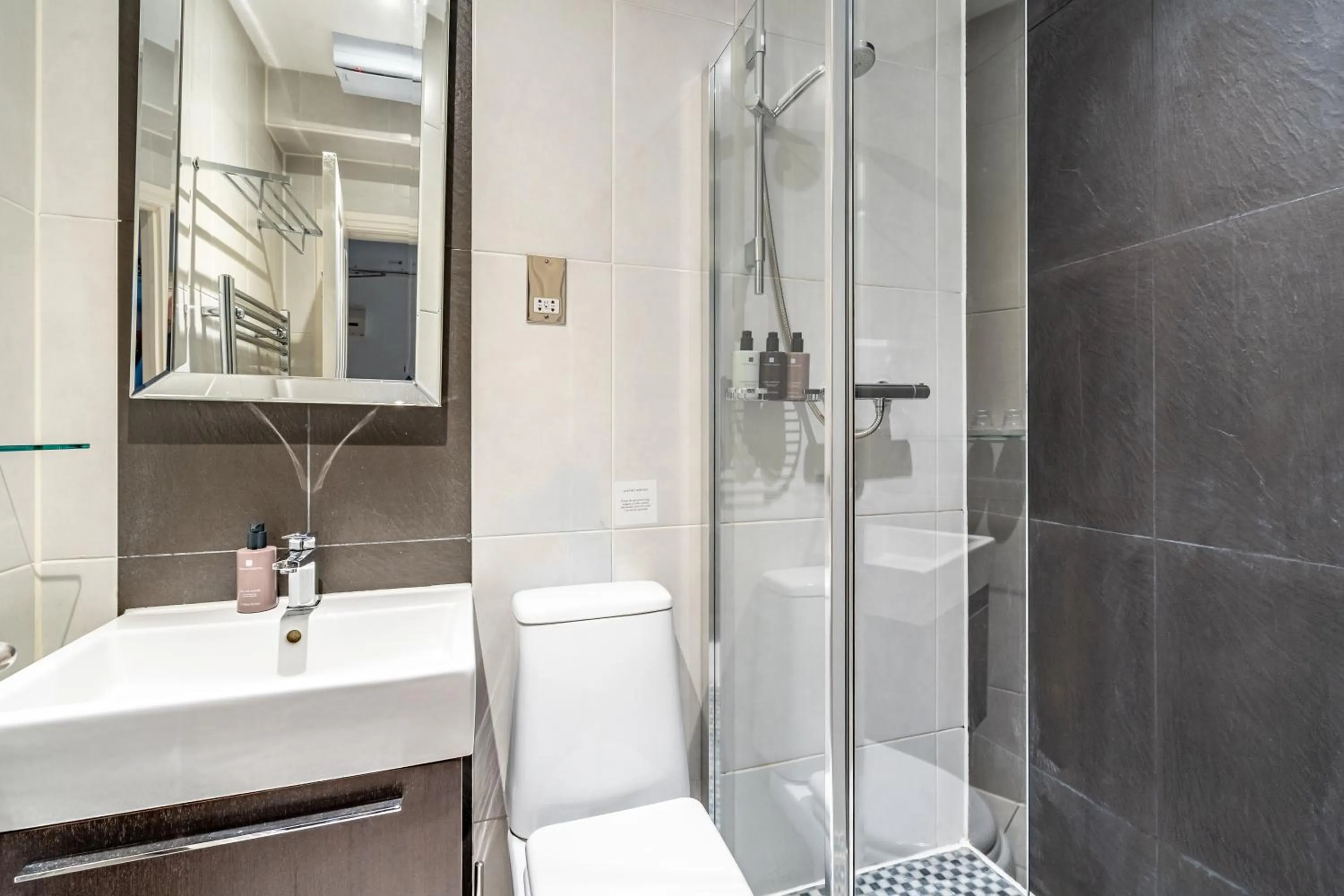 Bathroom in Strozzi Palace Suites by Mansley
