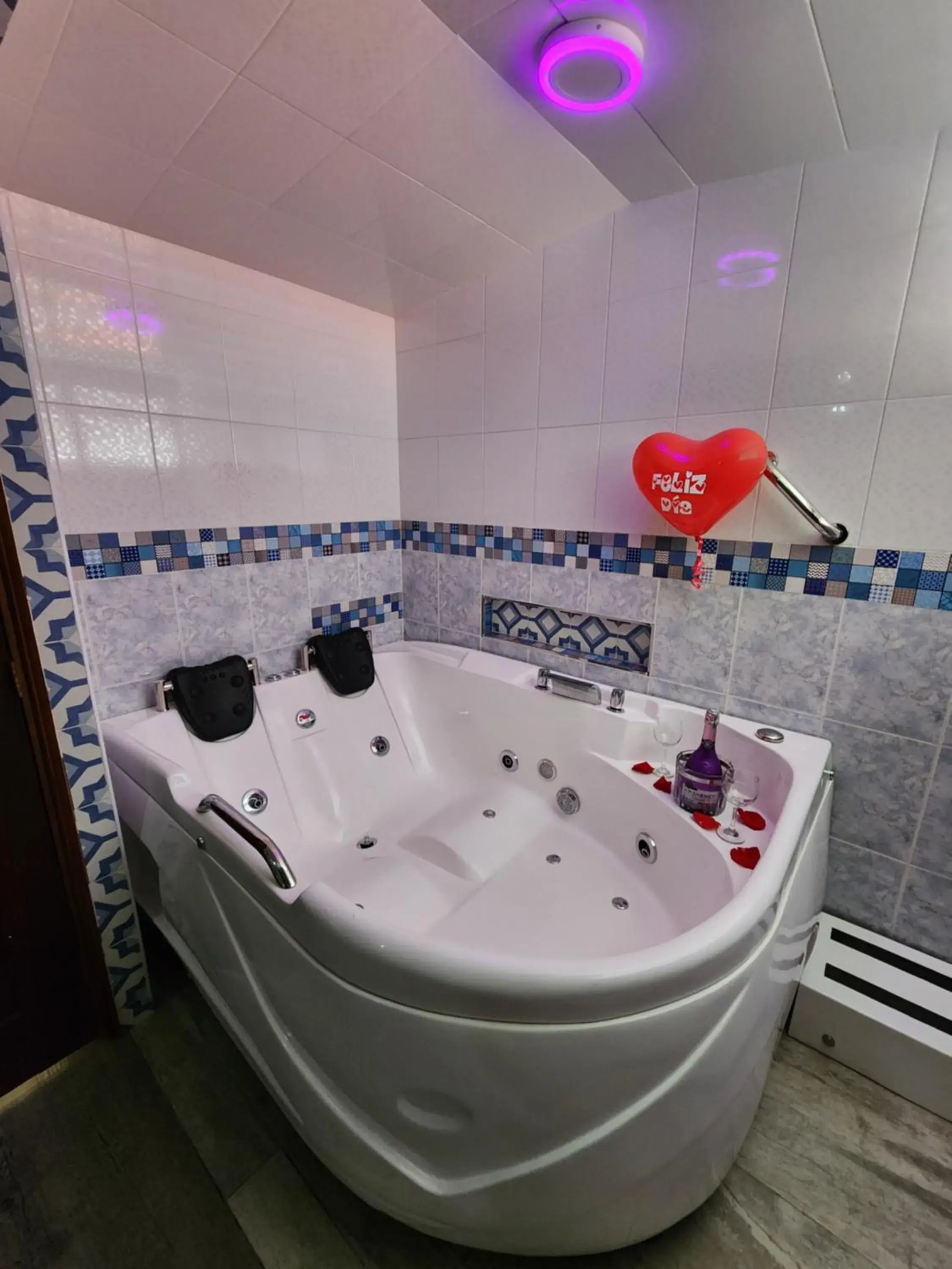 Suite in Motel Piramides De Cristal Suite in Motel Piramides De Cristal