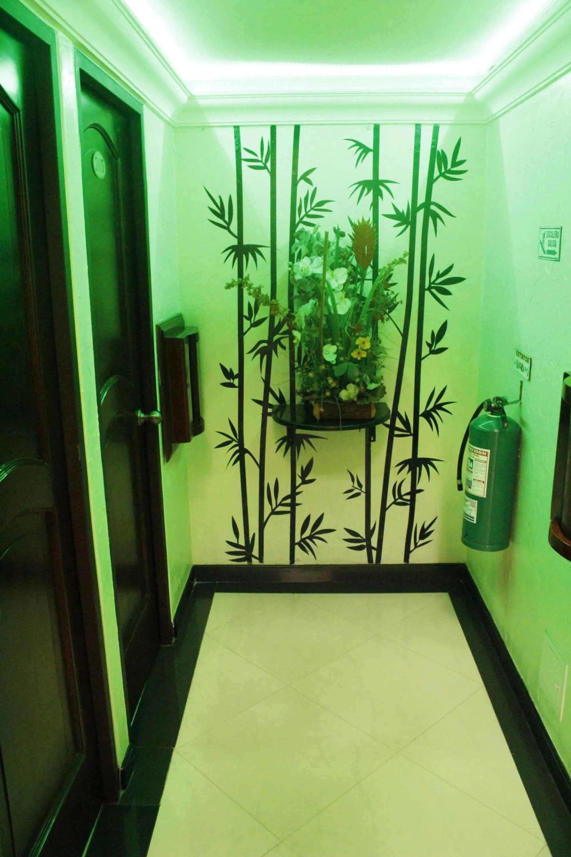 Motel Piramides De Cristal