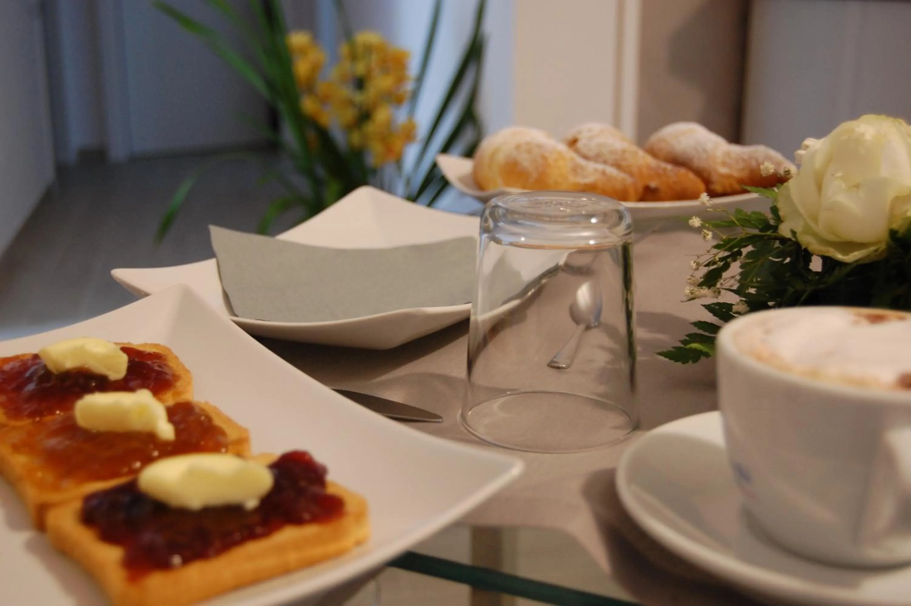 Communal lounge/ TV room in B&B da Francesco