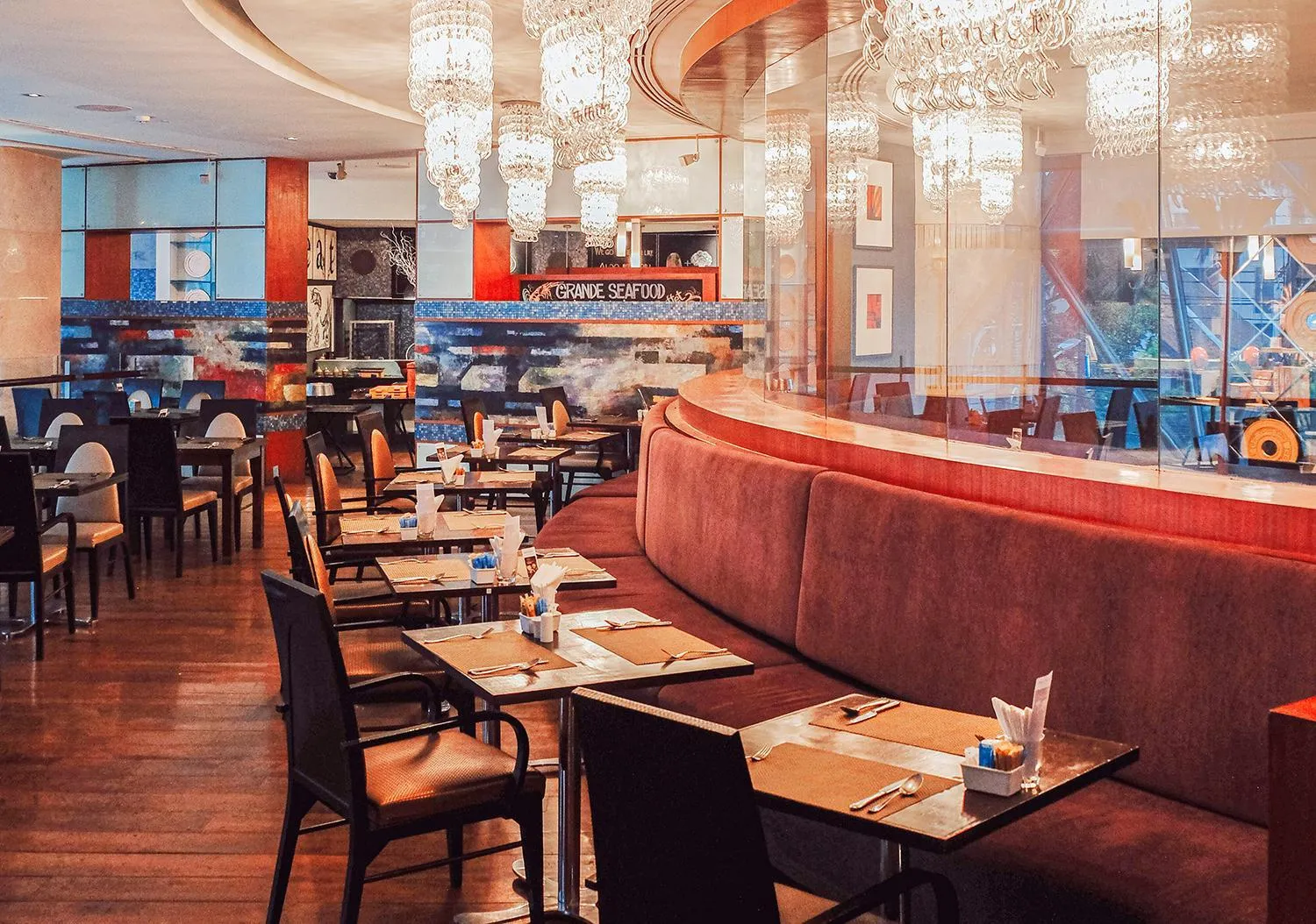 Restaurant/places to eat in Pullman Bangkok Grande Sukhumvit