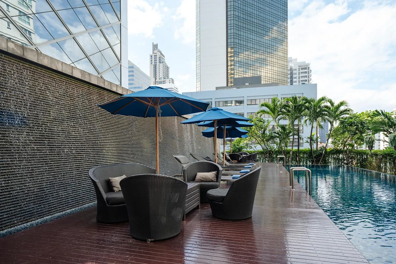 Swimming pool in Pullman Bangkok Grande Sukhumvit