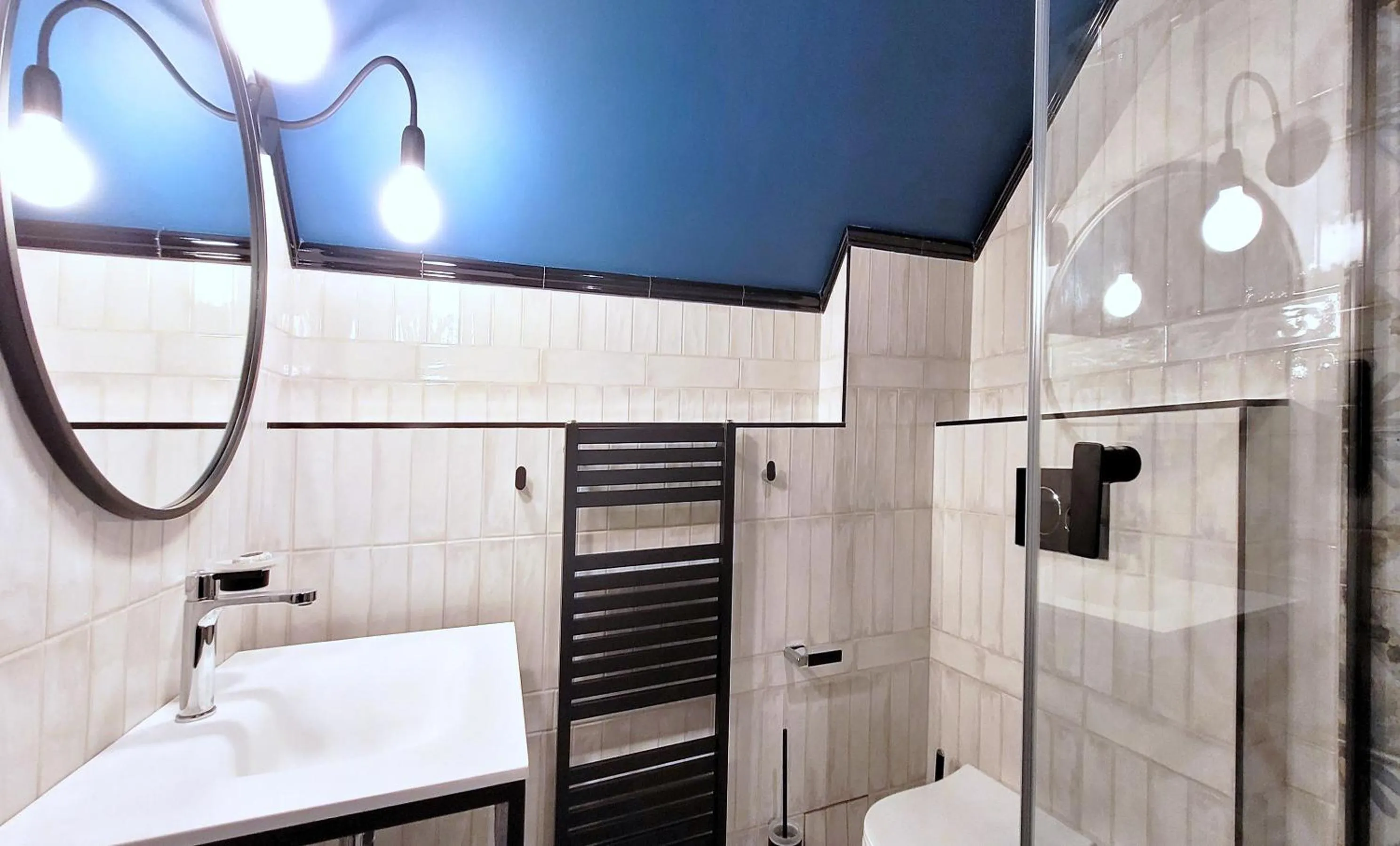 Shower in Bunkr Karlštejn