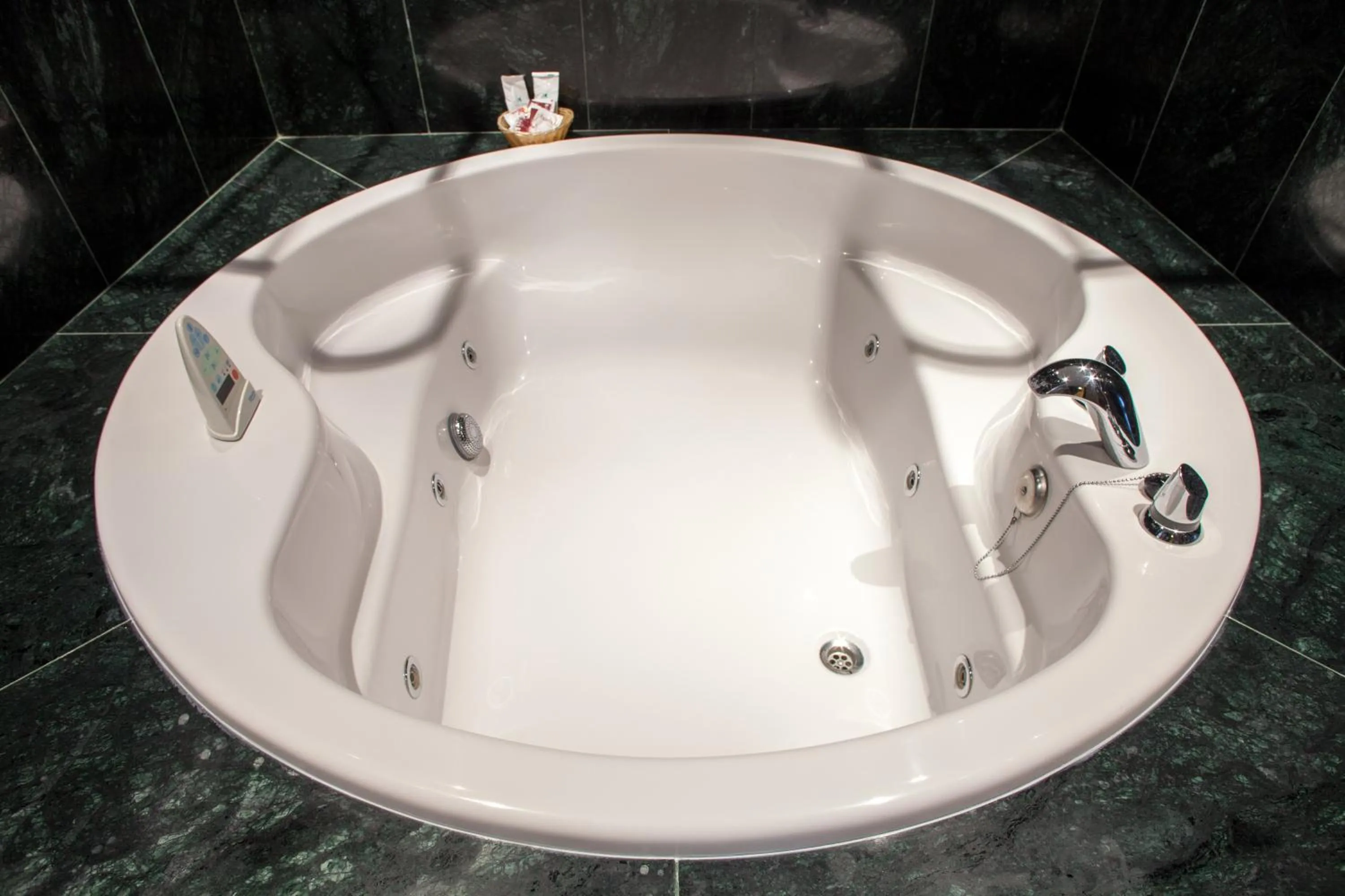 Bathroom in Hotel Villa De Almazan