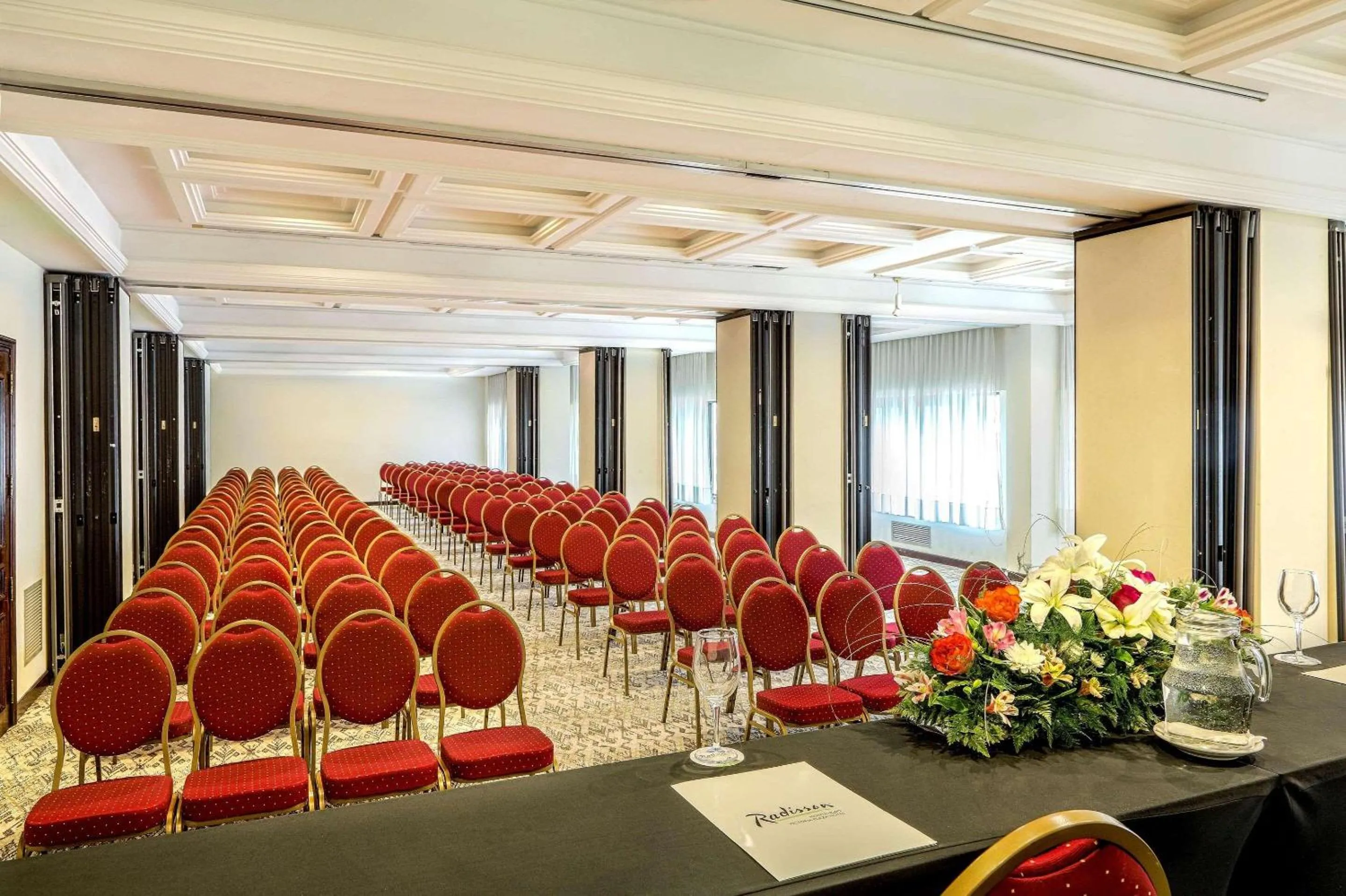 Meeting/conference room in Radisson Montevideo Victoria Plaza Hotel