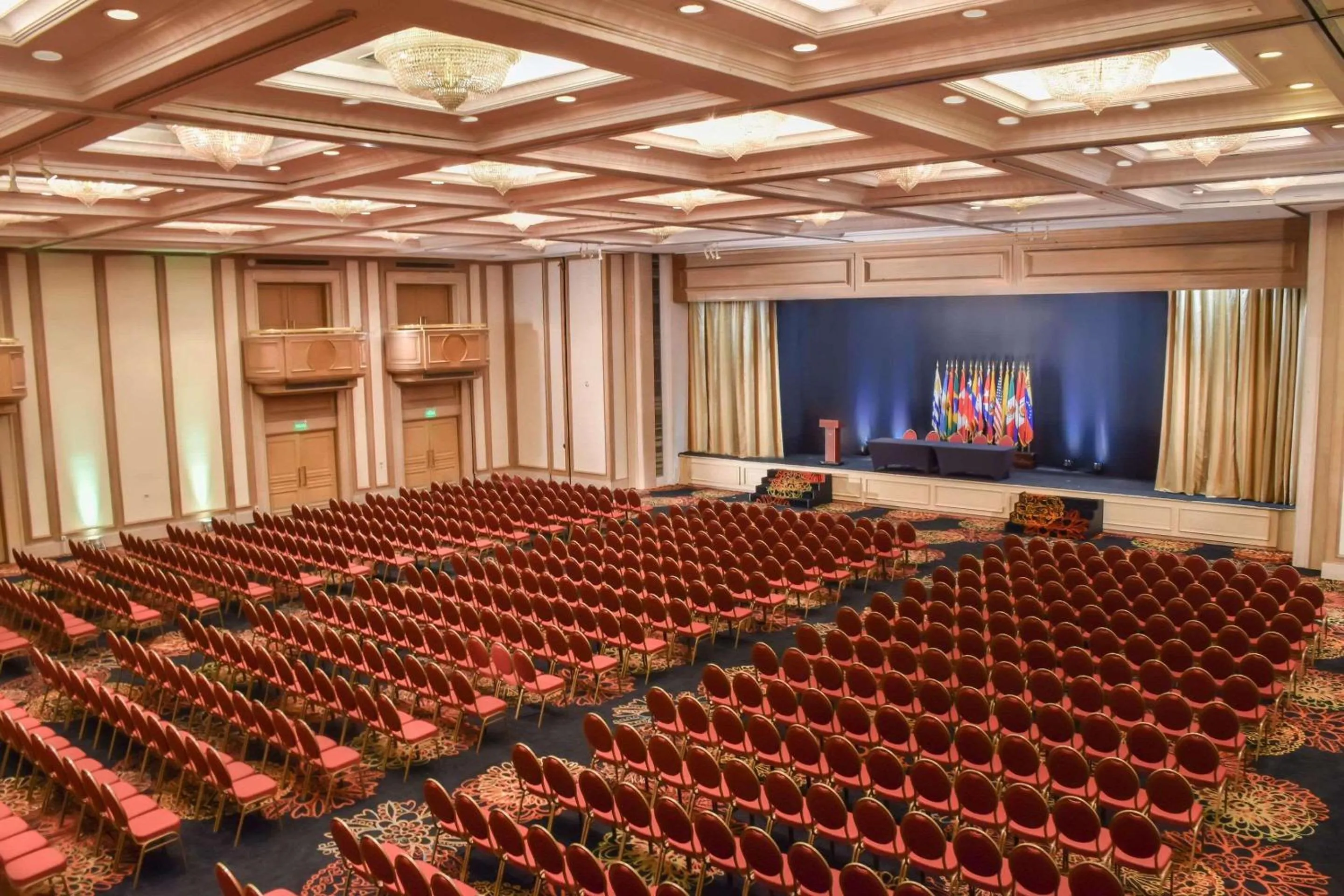 Meeting/conference room in Radisson Montevideo Victoria Plaza Hotel