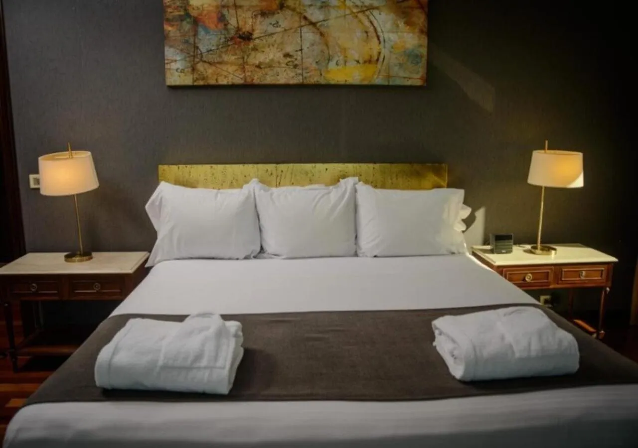 Bed in Radisson Montevideo Victoria Plaza Hotel