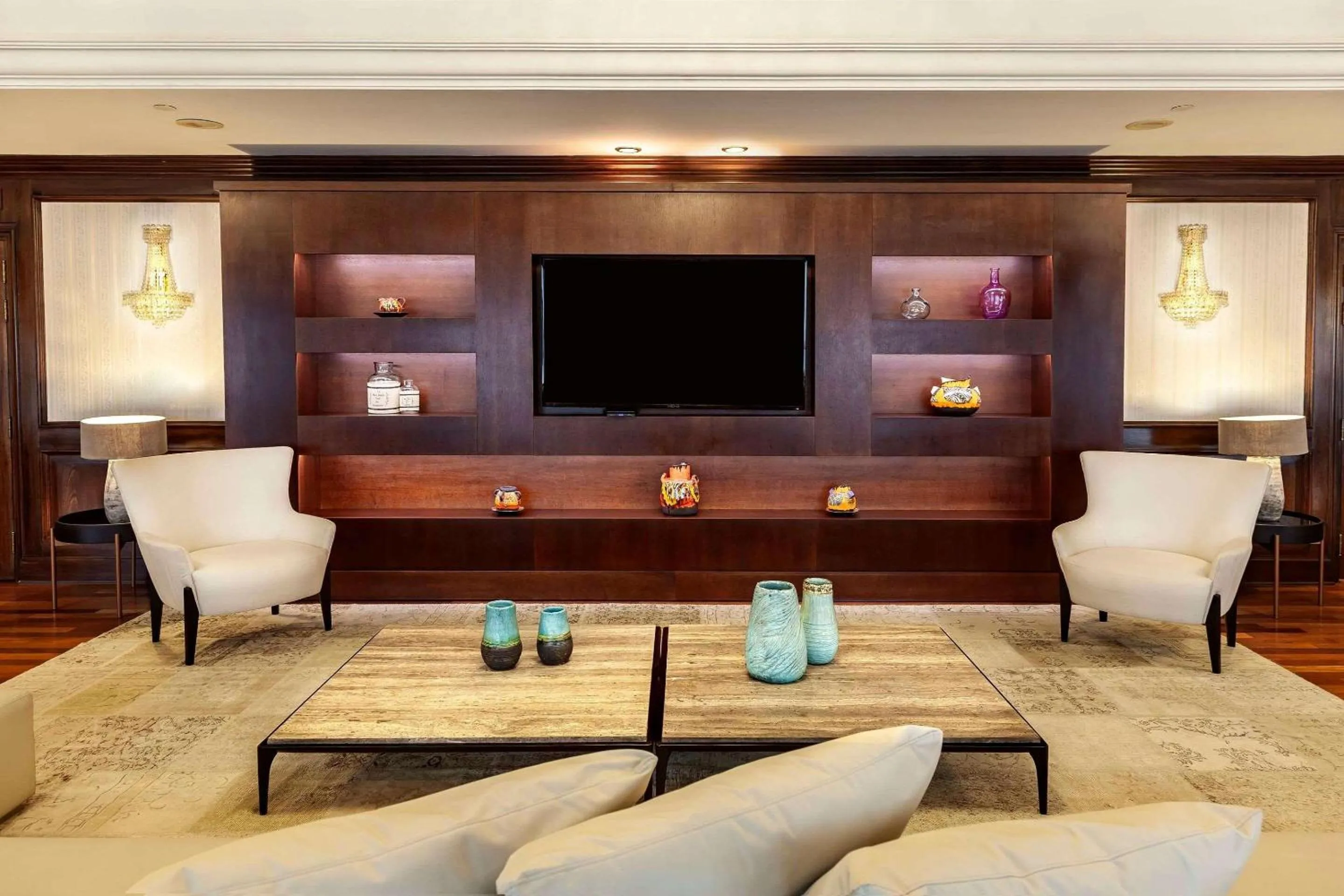 Bedroom in Radisson Montevideo Victoria Plaza Hotel