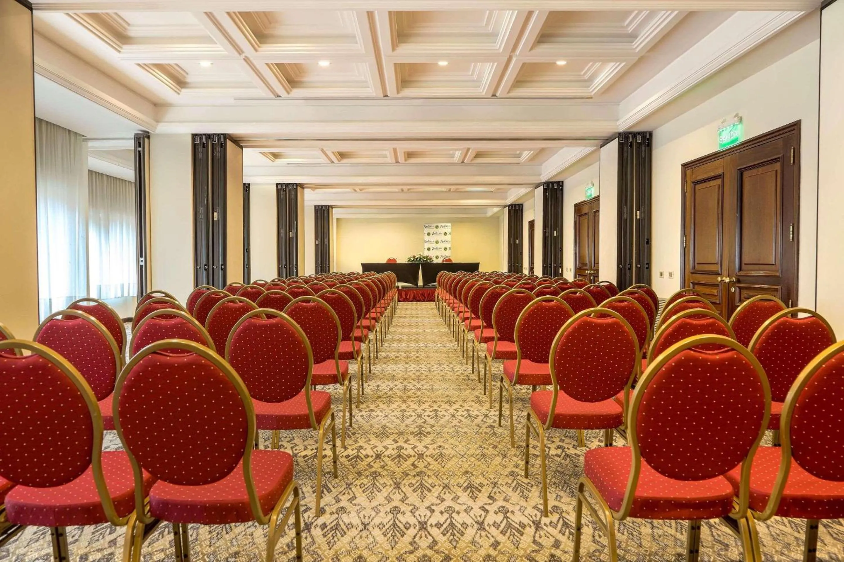 Meeting/conference room in Radisson Montevideo Victoria Plaza Hotel