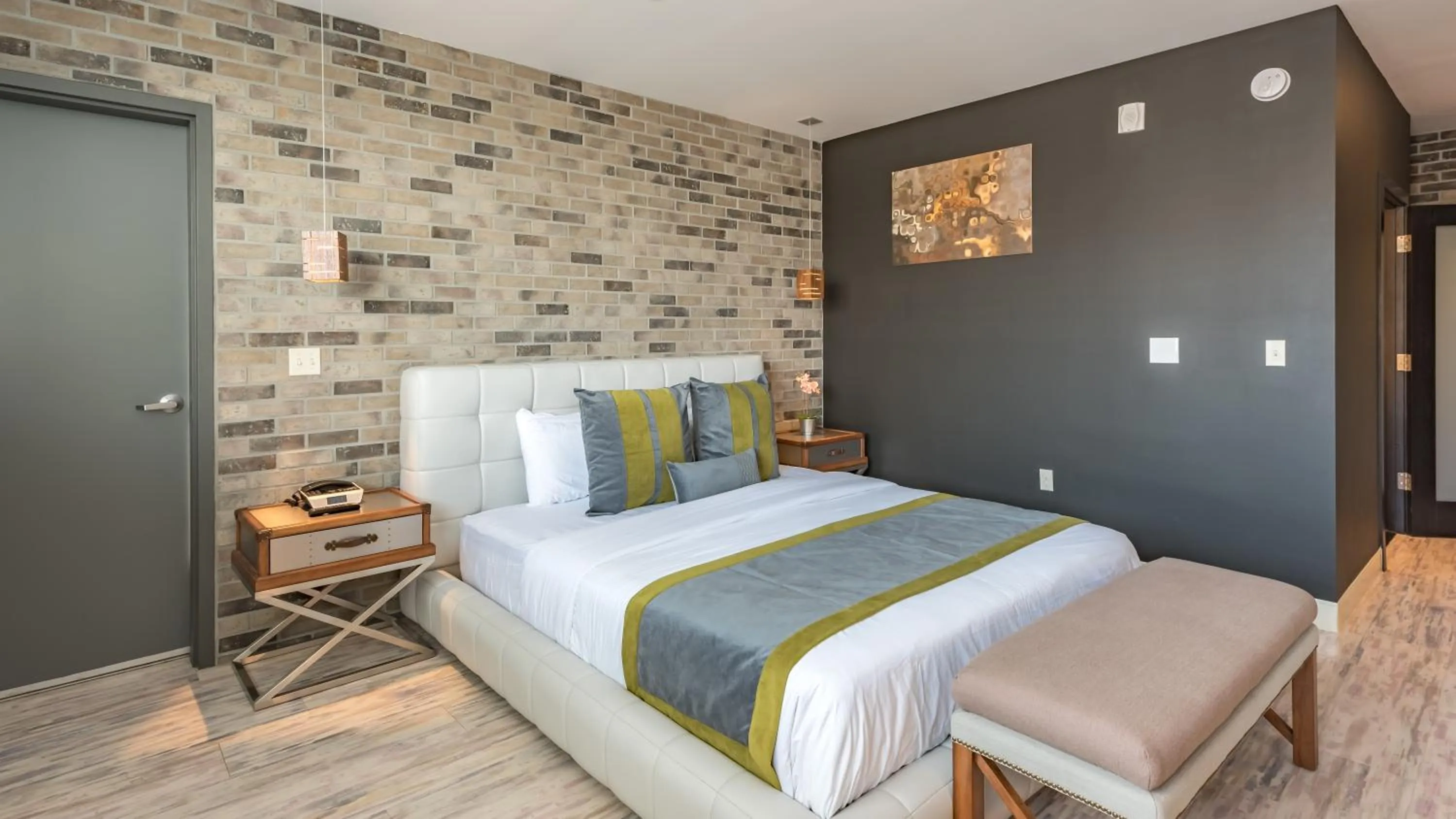 Bedroom, Bed in Lexen Hotel - North Hollywood Near Universal Studios