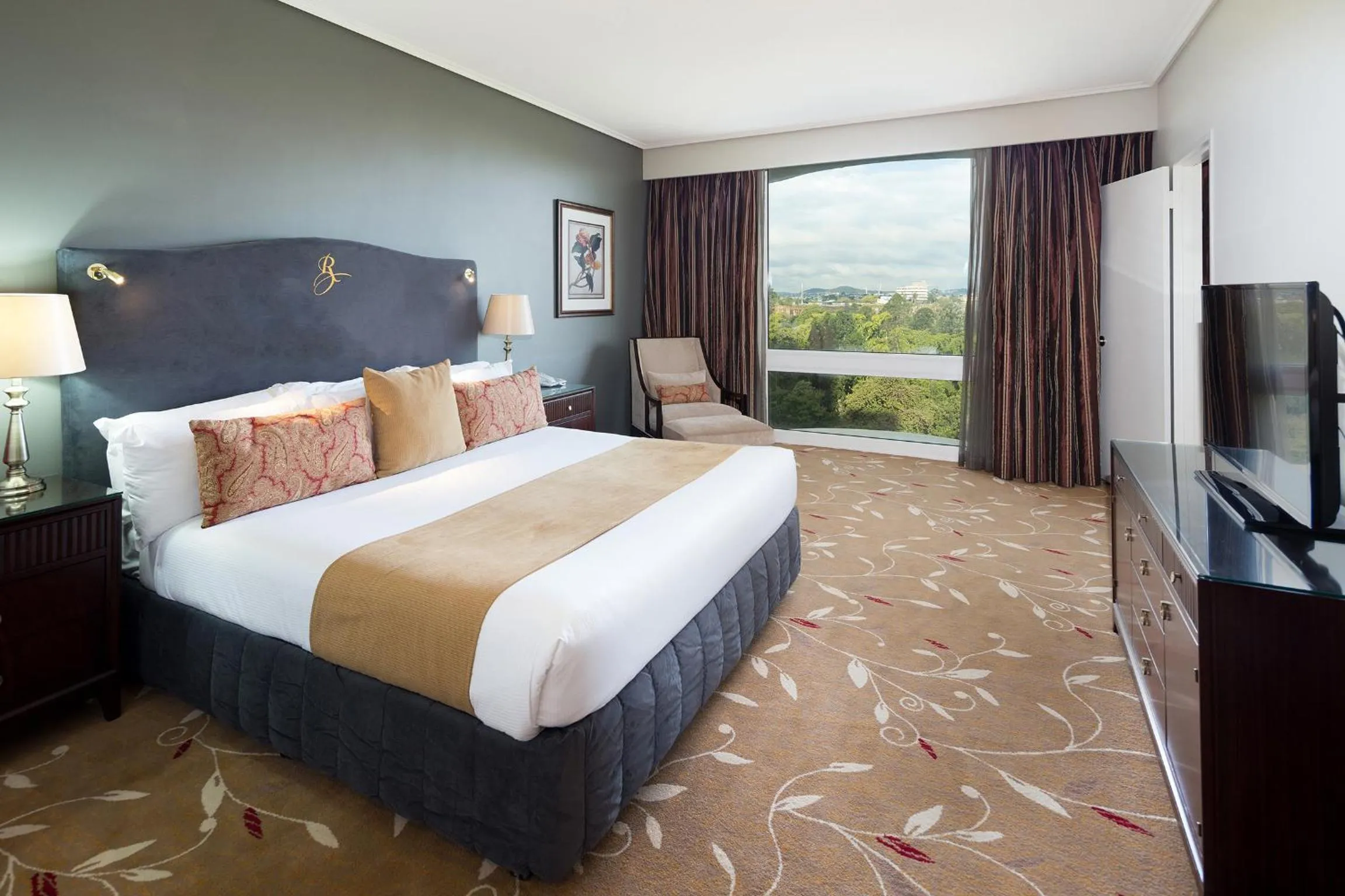 Bedroom, Bed in Royal On The Park