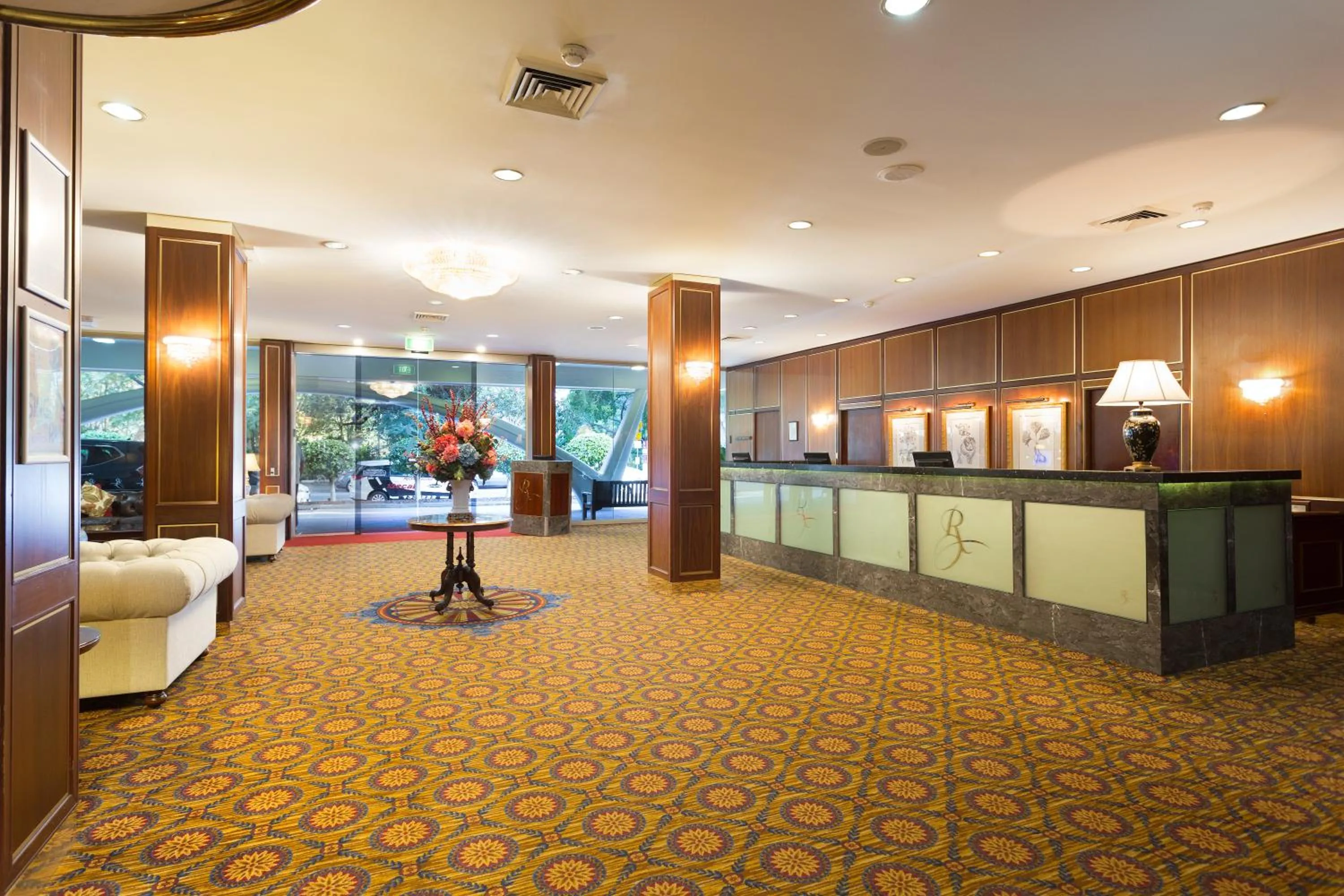 Lobby or reception, Bed in Royal On The Park